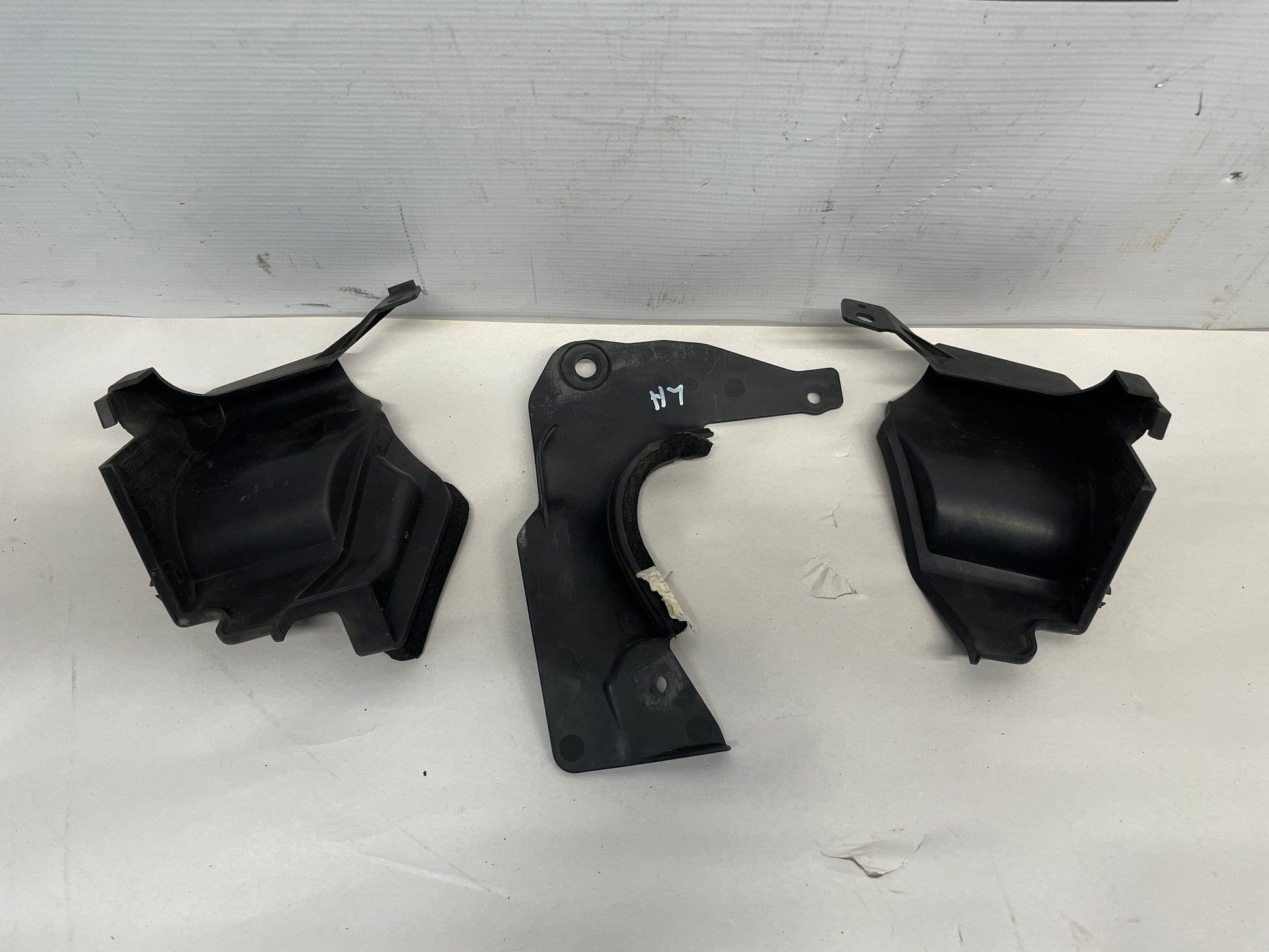 2016 Chevy SS Sedan Radiator Support Splash Shields Air Inlet Baffle OEM - Day's Parts Yard