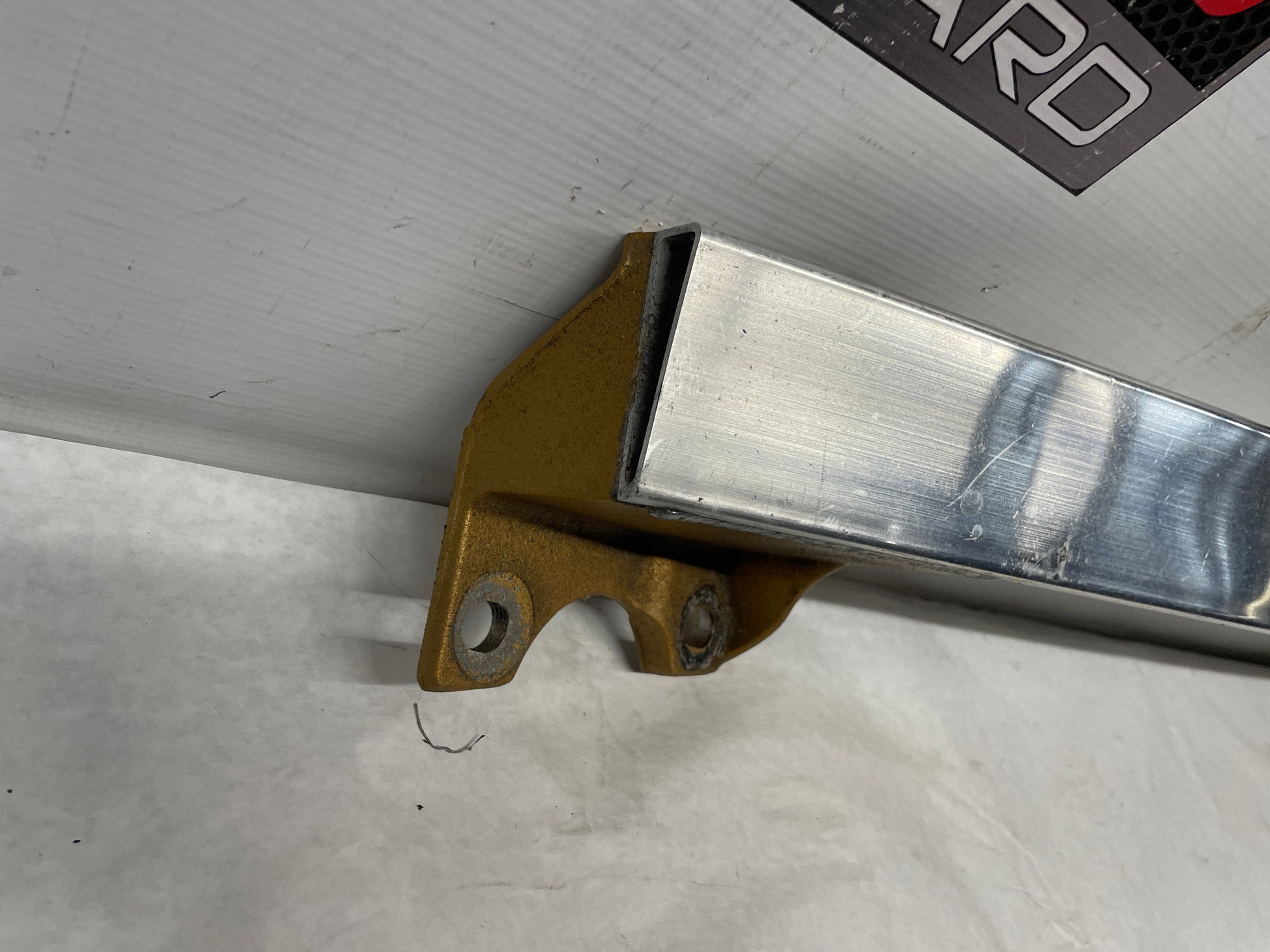 2013 Cadillac CTS-V Coupe Strut Tower Bar OEM - Day's Parts Yard