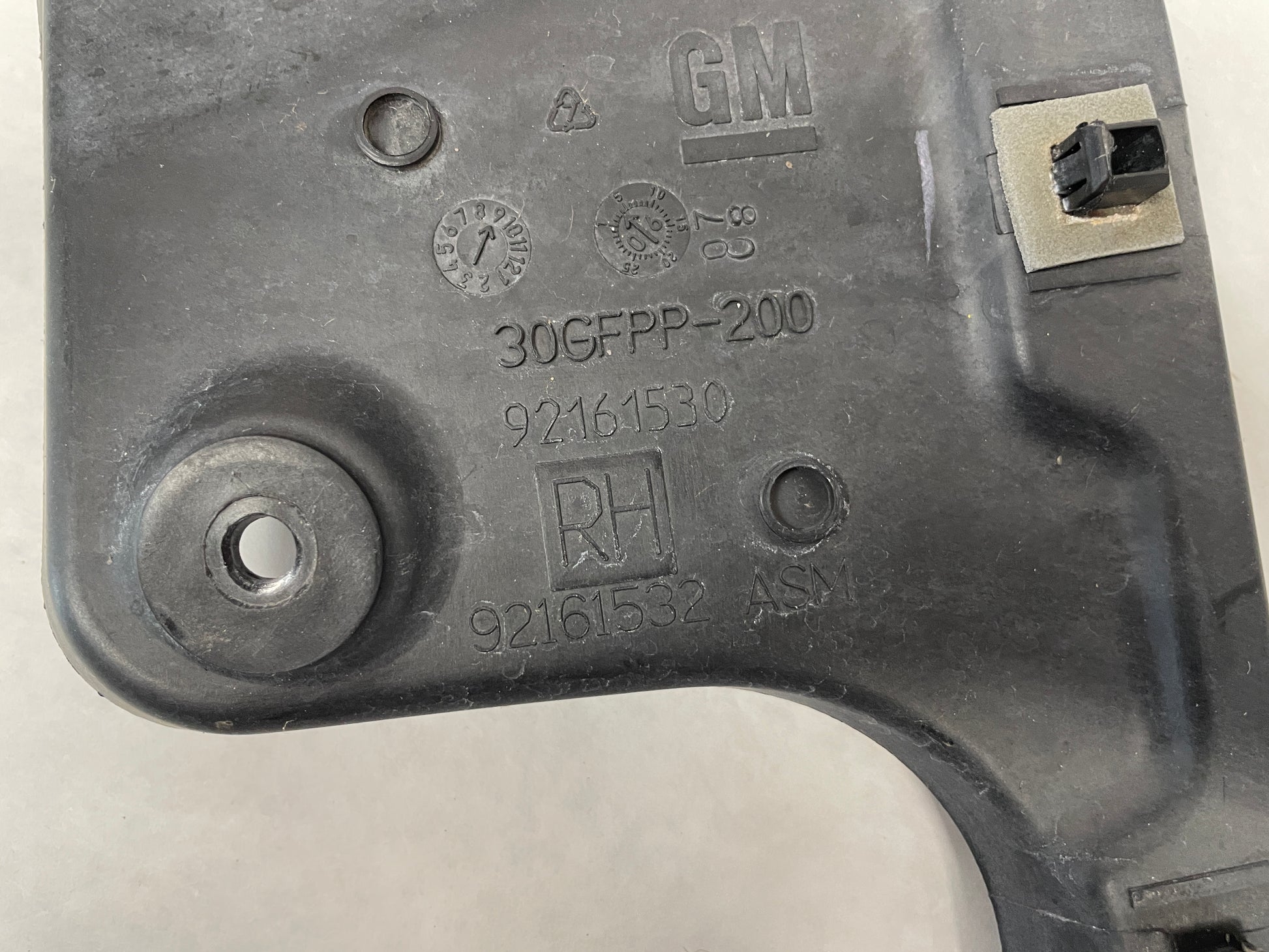 2009 Pontiac G8 GT Complete Rear Bumper Brackets Mounts Guides Set OEM - Day's Parts Yard