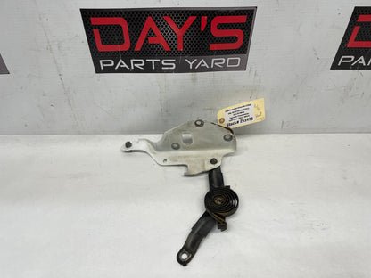 2006 Chevy Silverado C2500 LH Driver Hood Hinge OEM - Day's Parts Yard