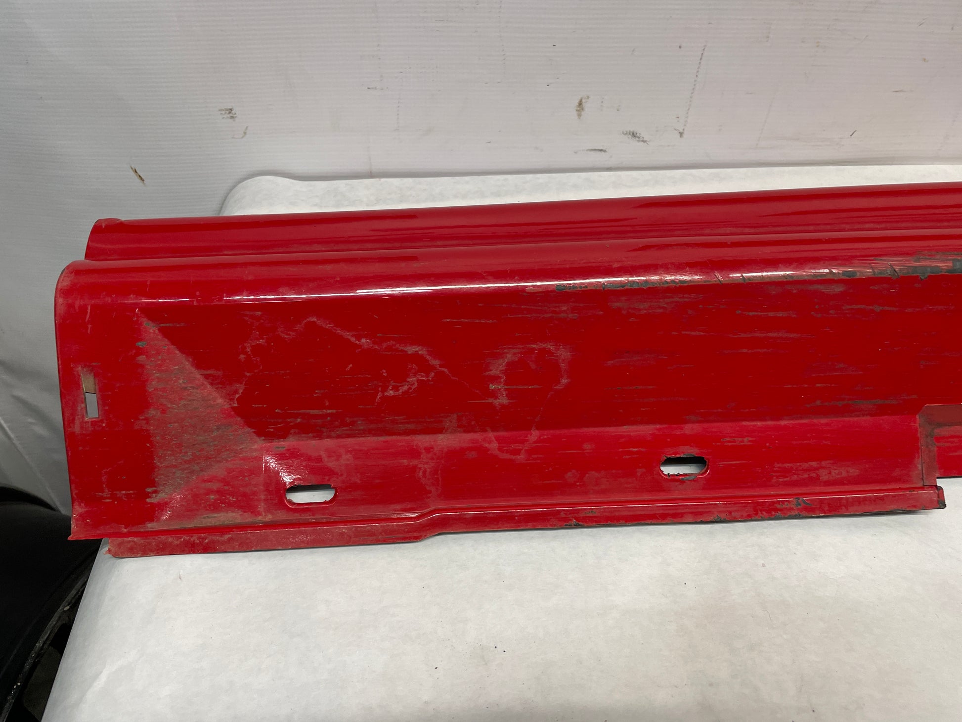 2006 Pontiac GTO RH Passenger Rocker Molding Side Skirt Panel Red OEM - Day's Parts Yard