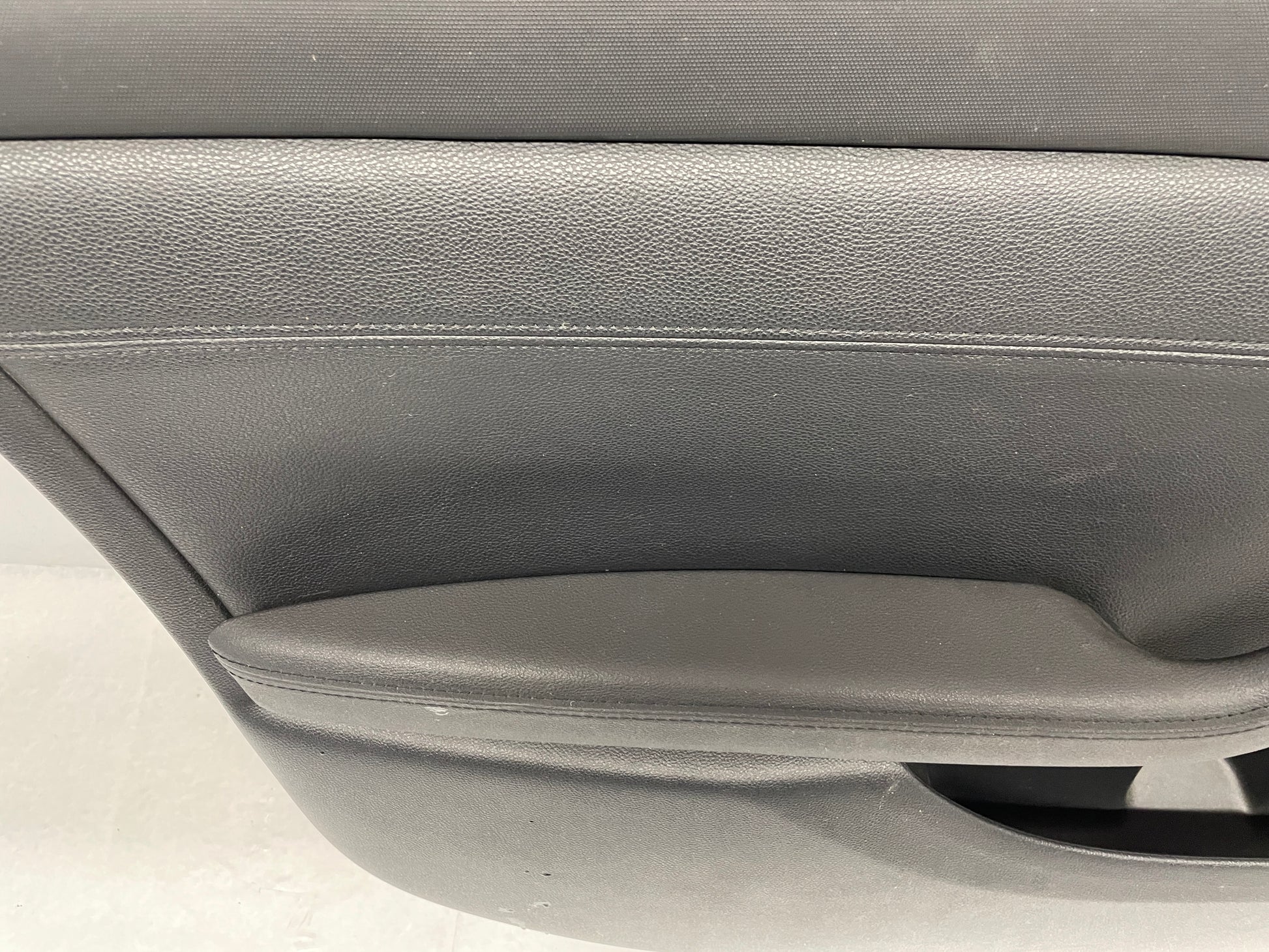 2009 Pontiac G8 G8 LH Driver Front Interior Door Panel Trim OEM - Day's Parts Yard