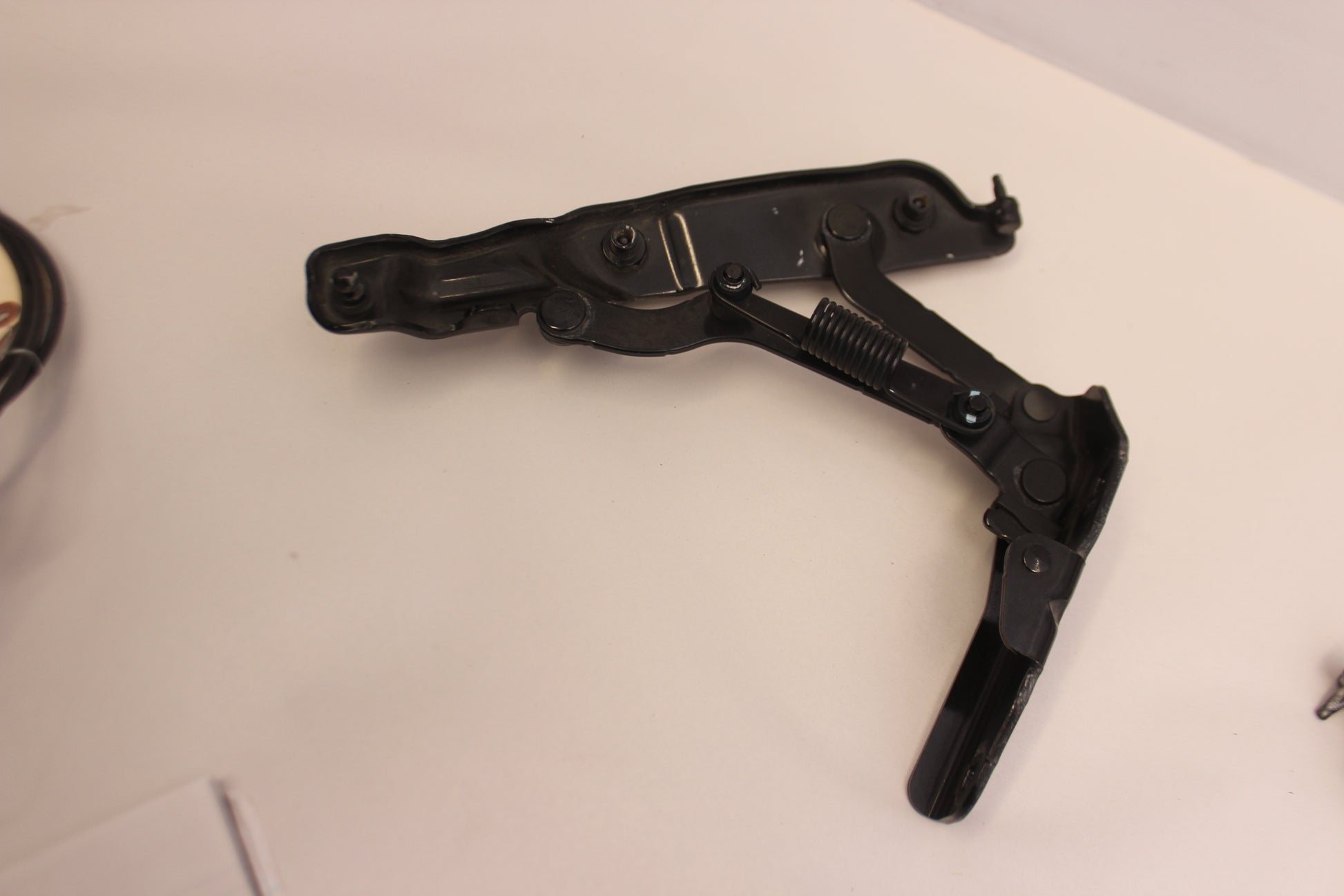 2014 Chevy SS Sedan Trunk Lid Hinges RH LH Set  OEM - Day's Parts Yard