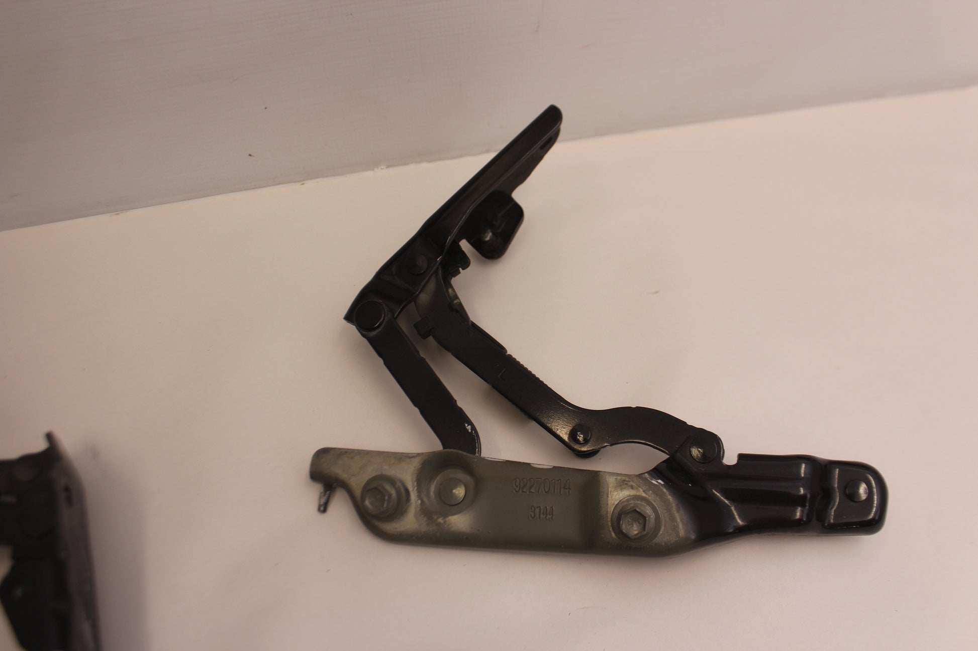 2014 Chevy SS Sedan Trunk Lid Hinges RH LH Set  OEM - Day's Parts Yard