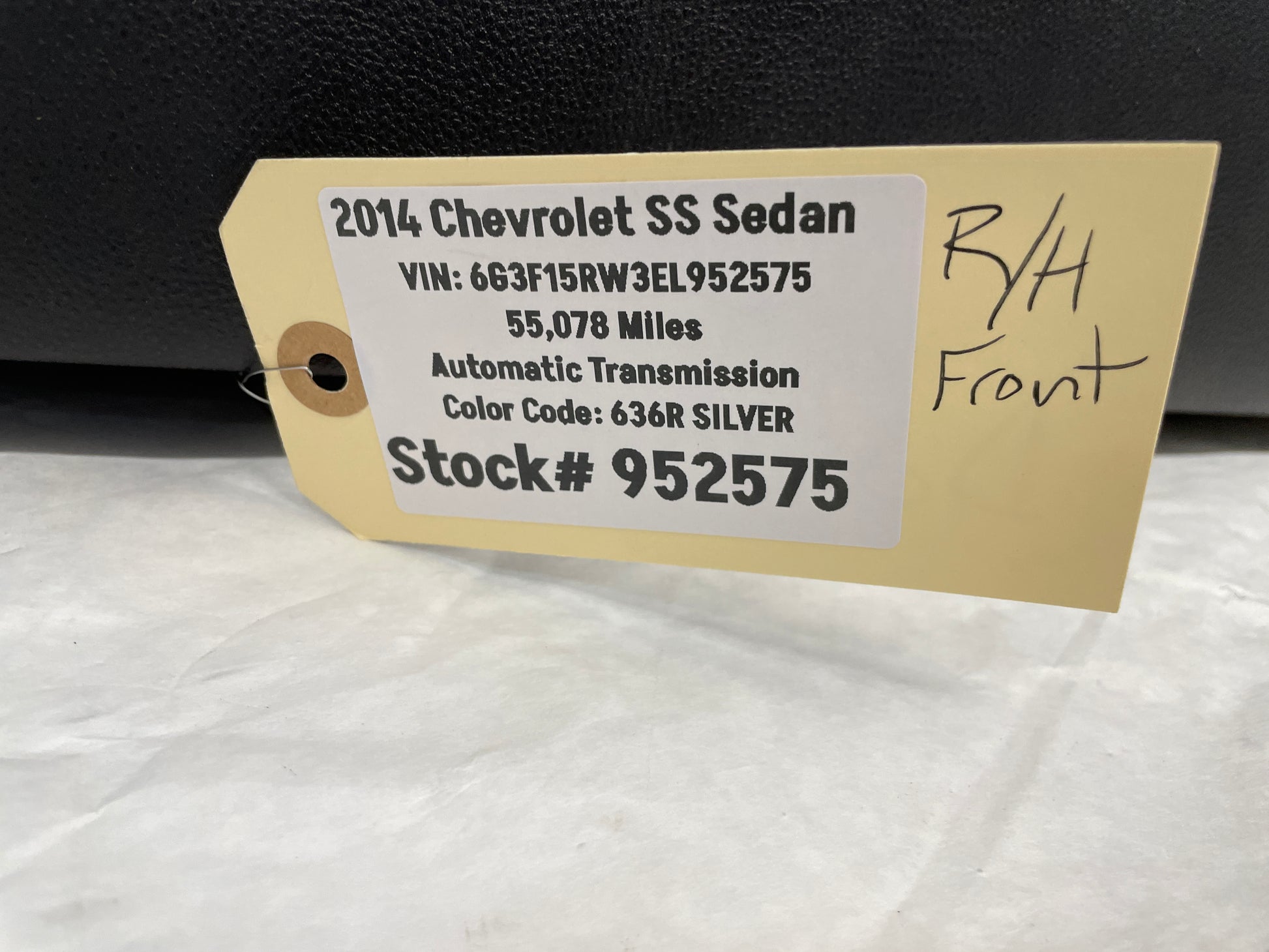 2014 Chevy SS Sedan RH Passenger Front Interior Door Panel Trim OEM - Day's Parts Yard