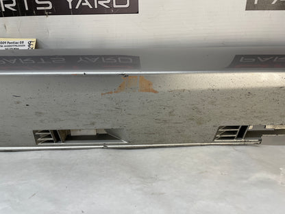 2009 Pontiac G8 RH Passenger Rocker Molding Side Skirt Panel Trim Silver OEM - Day's Parts Yard