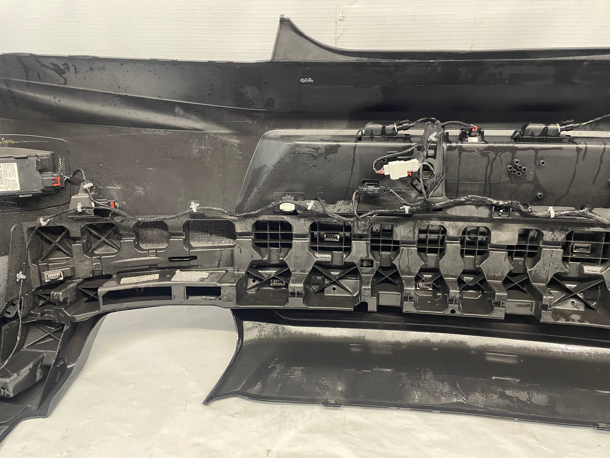2018 Chevy Camaro SS Complete Rear Bumper Cover OEM - Day's Parts Yard