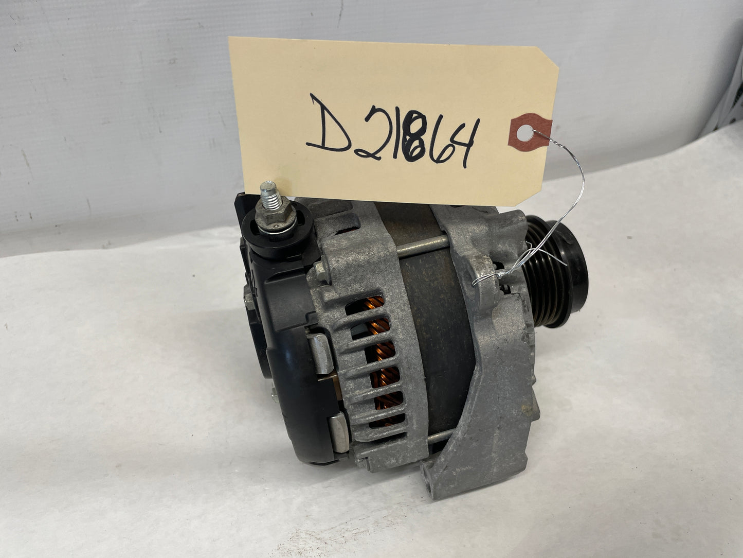 2018 Cadillac Escalade Engine Motor Alternator OEM - Day's Parts Yard