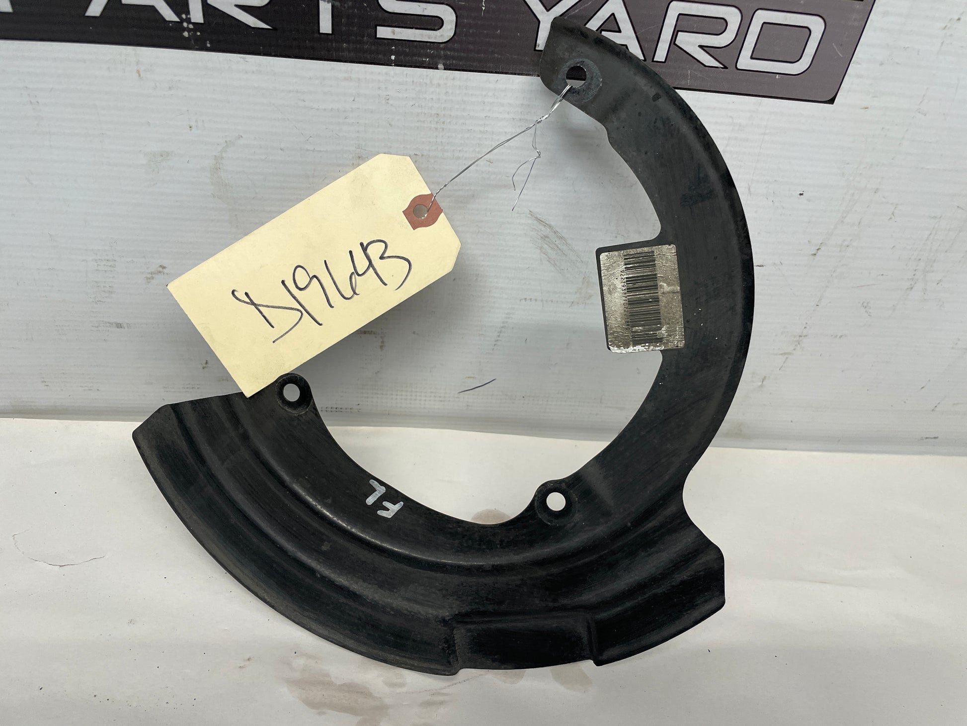 2016 Chevy SS Sedan LH Driver Front Brake Dust Shield Backing Plate OEM - Day's Parts Yard