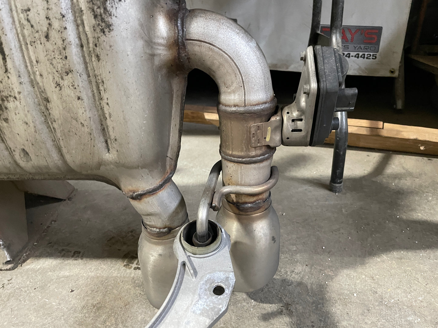 2017 Chevy Camaro SS Exhaust Muffler NPP Bi Mode Active w/ Valve Actuators OEM