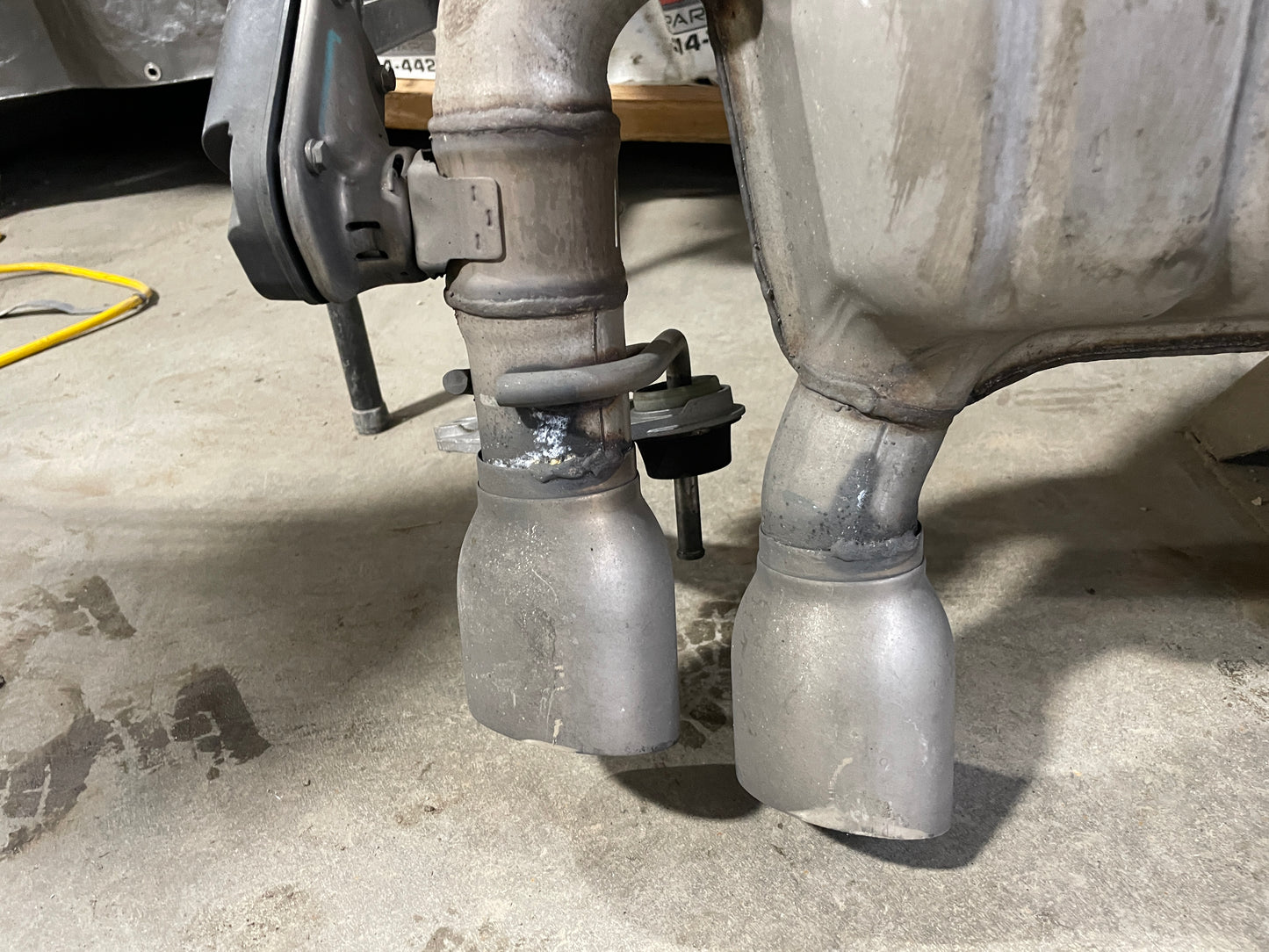 2017 Chevy Camaro SS Exhaust Muffler NPP Bi Mode Active w/ Valve Actuators OEM