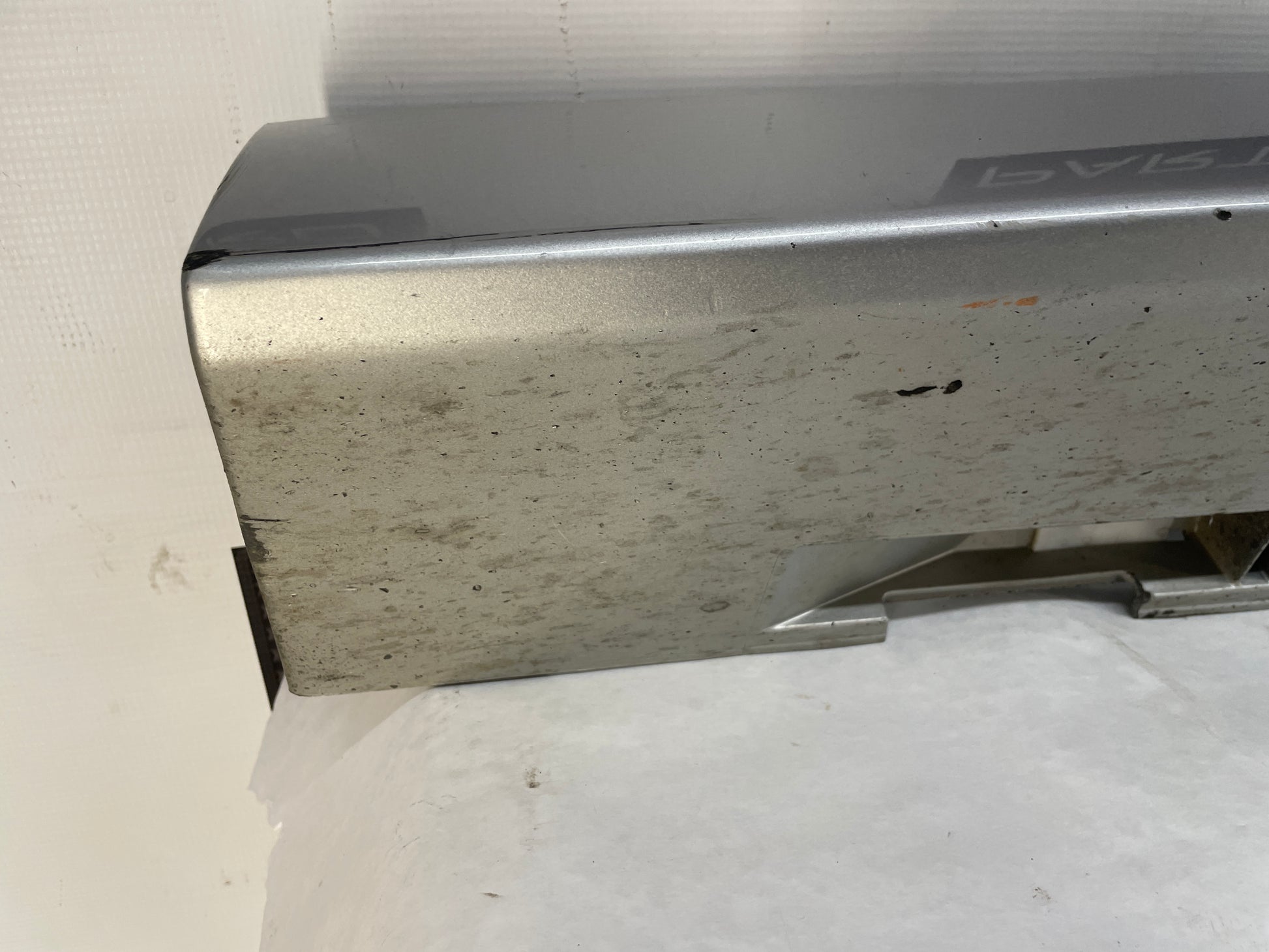 2009 Pontiac G8 LH Driver Rocker Molding Side Skirt Panel Black OEM - Day's Parts Yard