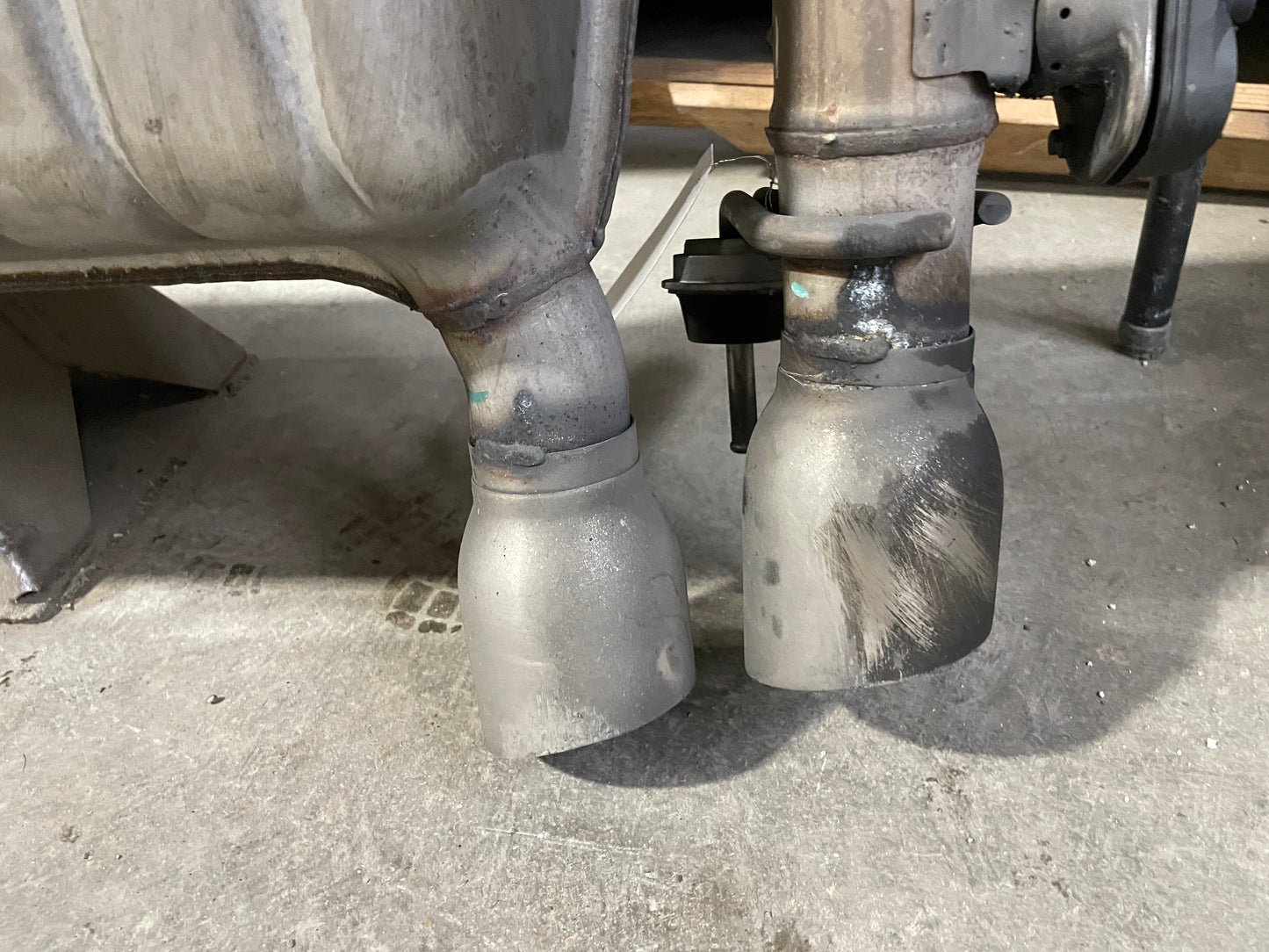 2017 Chevy Camaro SS Exhaust Muffler NPP Bi Mode Active w/ Valve Actuators OEM