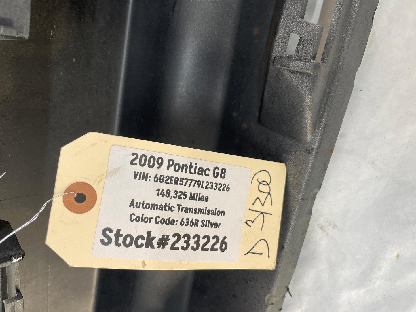 2009 Pontiac G8 LH Driver Rocker Molding Side Skirt Panel Black OEM - Day's Parts Yard