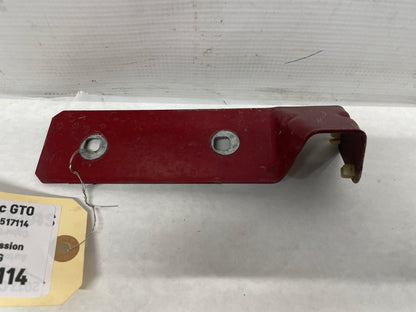 2006 Pontiac GTO RH Passenger Fender Side Skirt Rocker Molding Support Bracket OEM