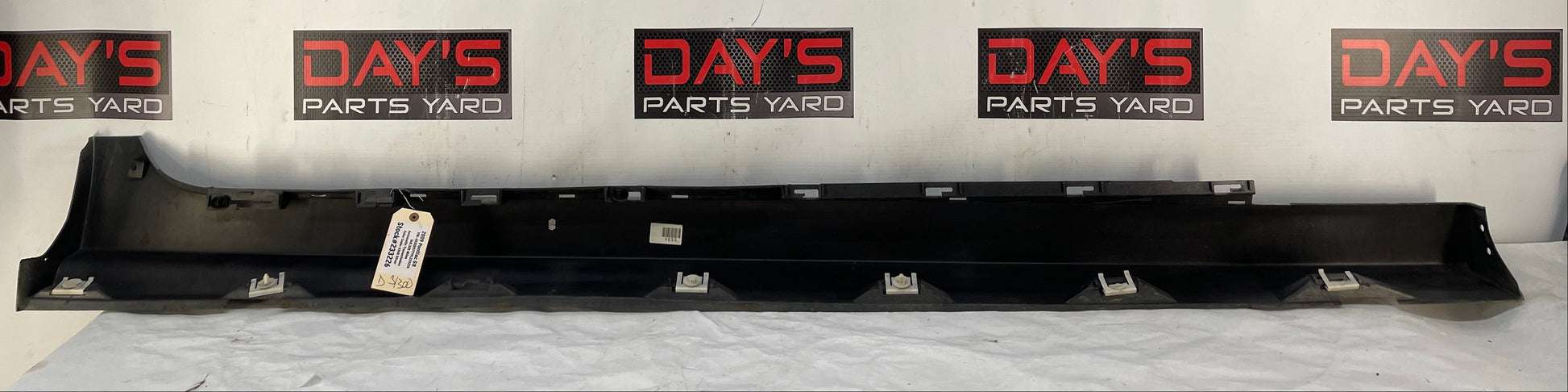 2009 Pontiac G8 LH Driver Rocker Molding Side Skirt Panel Black OEM - Day's Parts Yard