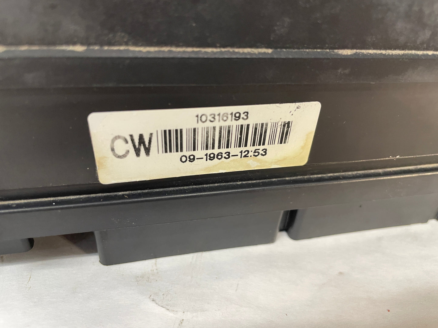 2004 Chevy C5 Corvette Engine Bay Wiring Harness Junction Fuse Box Block w/ Lid OEM - Day's Parts Yard