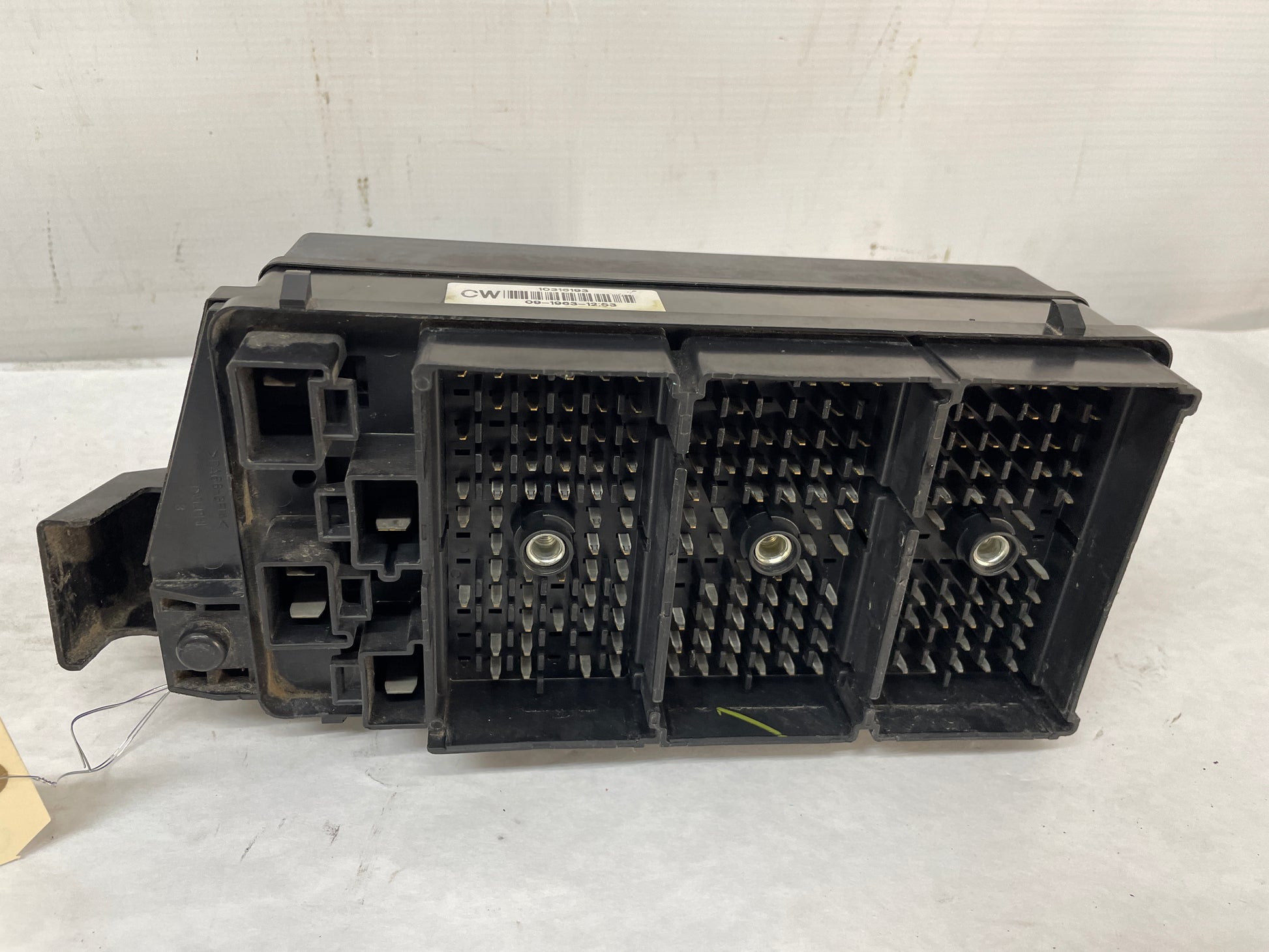 2004 Chevy C5 Corvette Engine Bay Wiring Harness Junction Fuse Box Block w/ Lid OEM - Day's Parts Yard