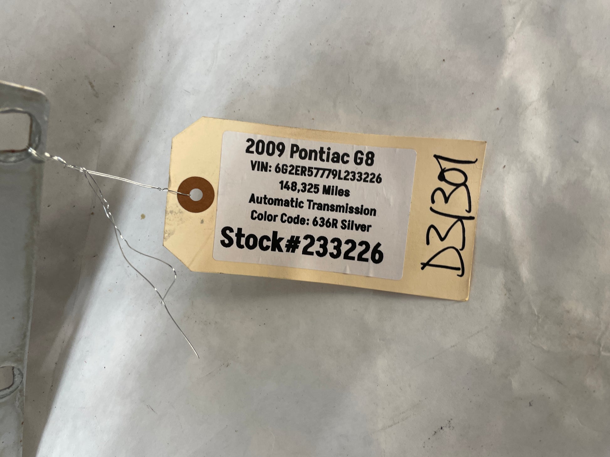 2009 Pontiac G8 LH Driver Front Fender Silver OEM - Day's Parts Yard