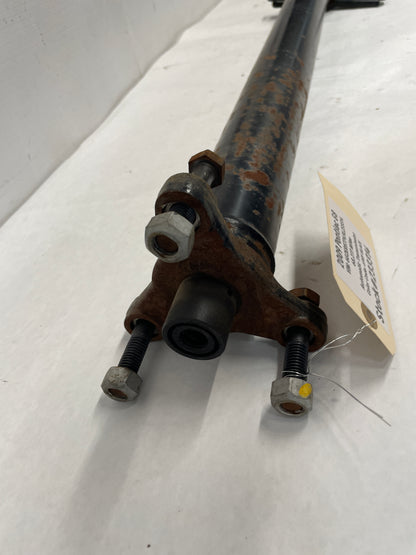 2009 Pontiac G8.Automatic Driveshaft Drive Shaft Propeller OEM - Day's Parts Yard