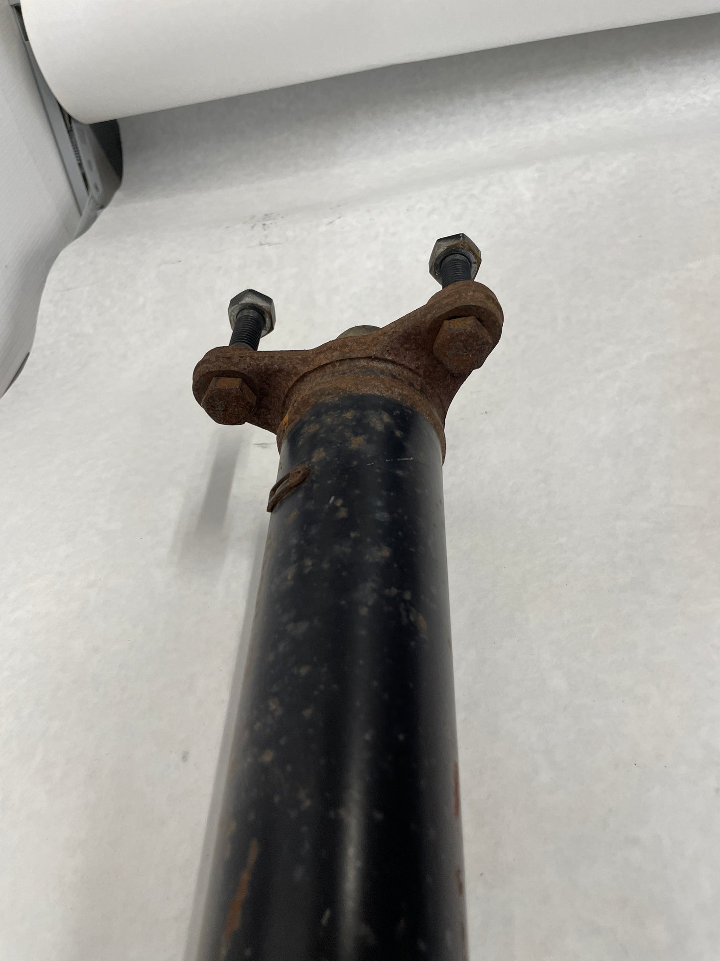 2009 Pontiac G8.Automatic Driveshaft Drive Shaft Propeller OEM - Day's Parts Yard