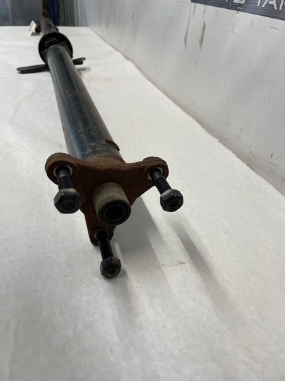 2009 Pontiac G8.Automatic Driveshaft Drive Shaft Propeller OEM - Day's Parts Yard