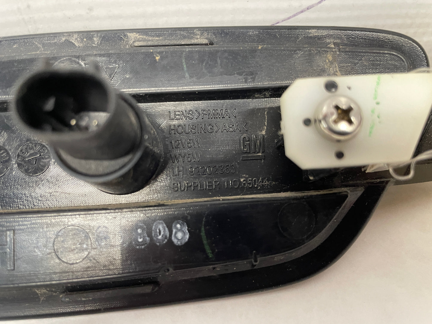 2009 Pontiac G8 LH Driver Fender Marker Light Grill OEM - Day's Parts Yard