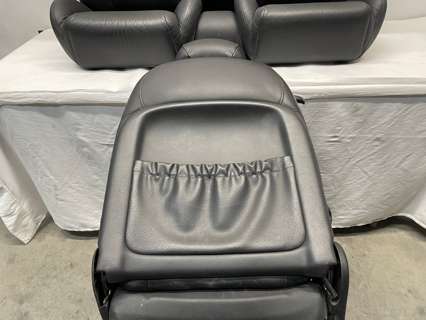 2006 Pontiac GTO Seats Front and Rear Black Leather OEM