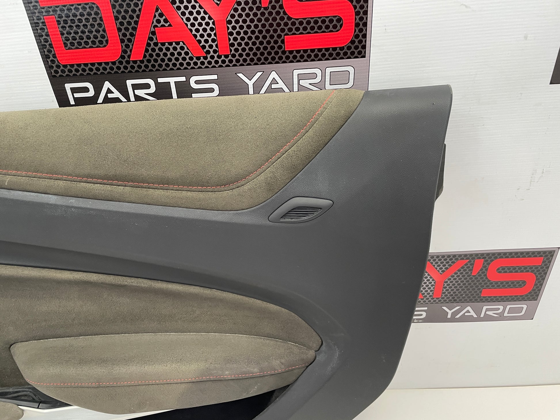 2018 Chevy Camaro ZL1 RH Passenger Door Panel OEM - Day's Parts Yard
