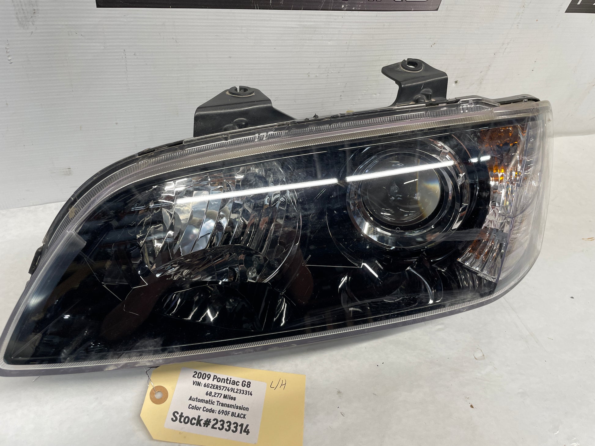2009 Pontiac G8 LH Driver Head Light Headlight Lamp OEM - Day's Parts Yard
