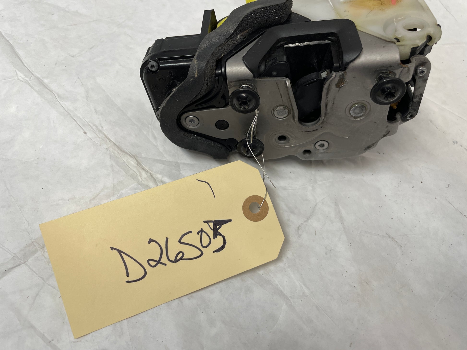 2014 Chevrolet SS Sedan LH Driver Rear Door Lock Actuator OEM - Day's Parts Yard