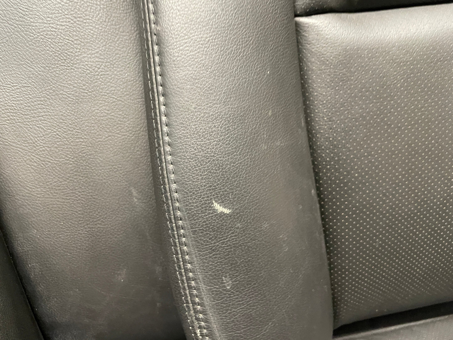 2006 Pontiac GTO Seats Front and Rear Black Leather OEM