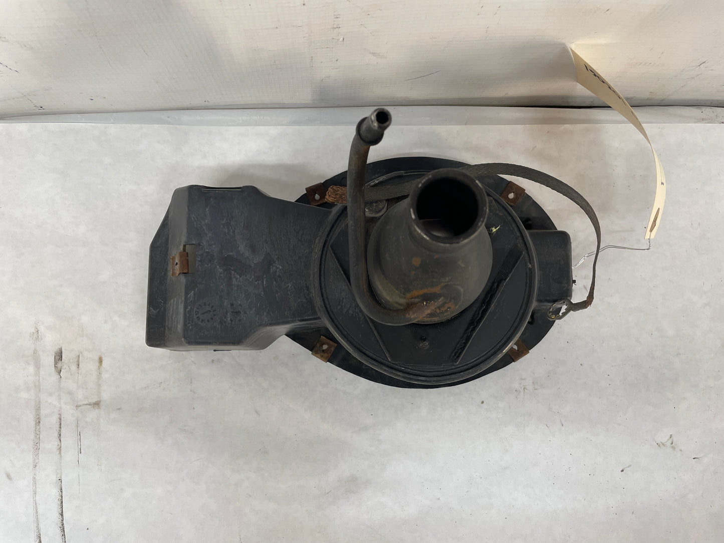 2004 Chevy C5 Corvette Fuel Gas Cap Lid Cover OEM - Day's Parts Yard