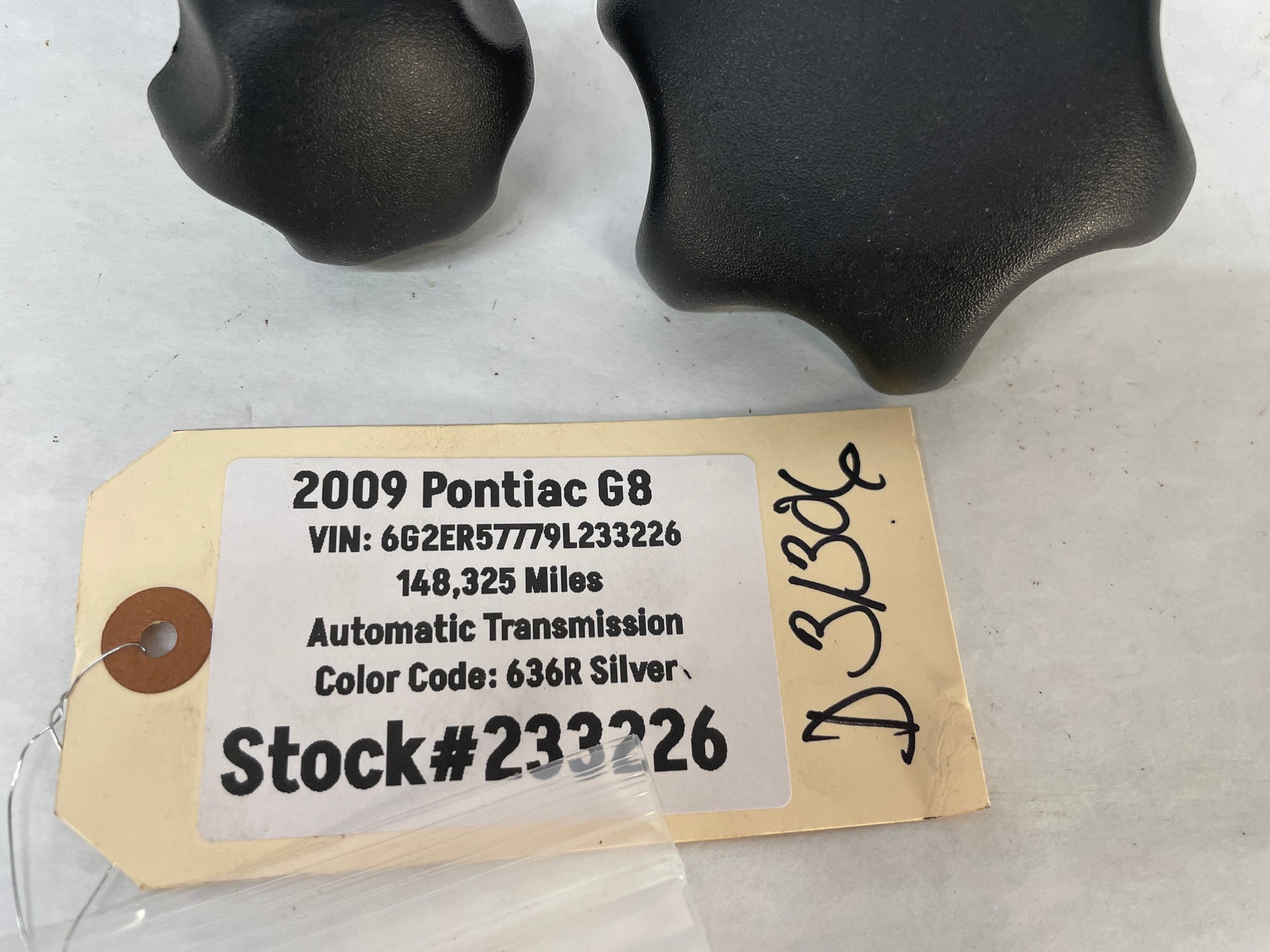 2009 Pontiac G8 Front LH Driver Seat Lumbar Adjustment Knob Control Set OEM - Day's Parts Yard