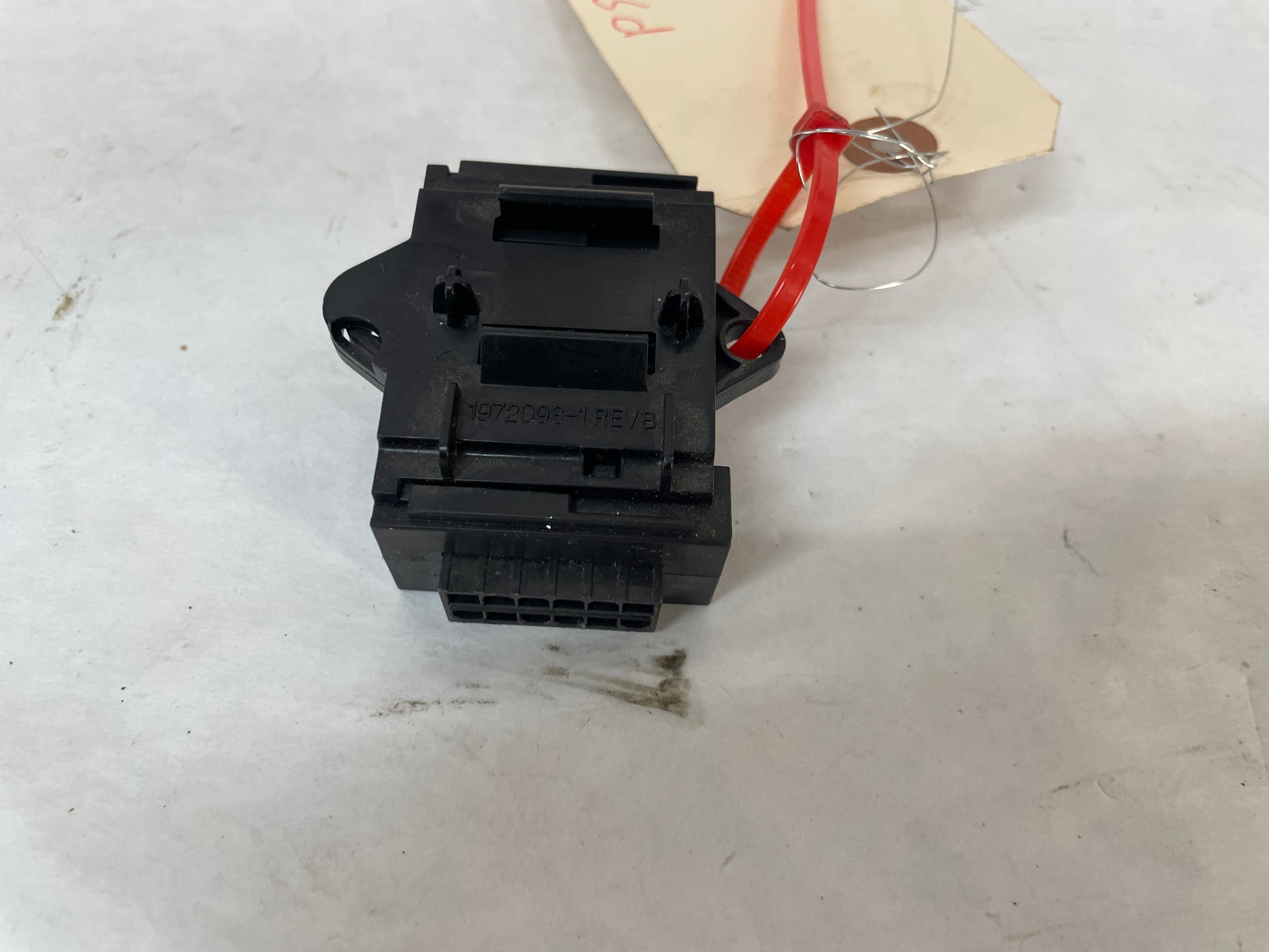 2009 Pontiac G8 RH Passenger W.E.T. Automotive System Modular OEM - Day's Parts Yard