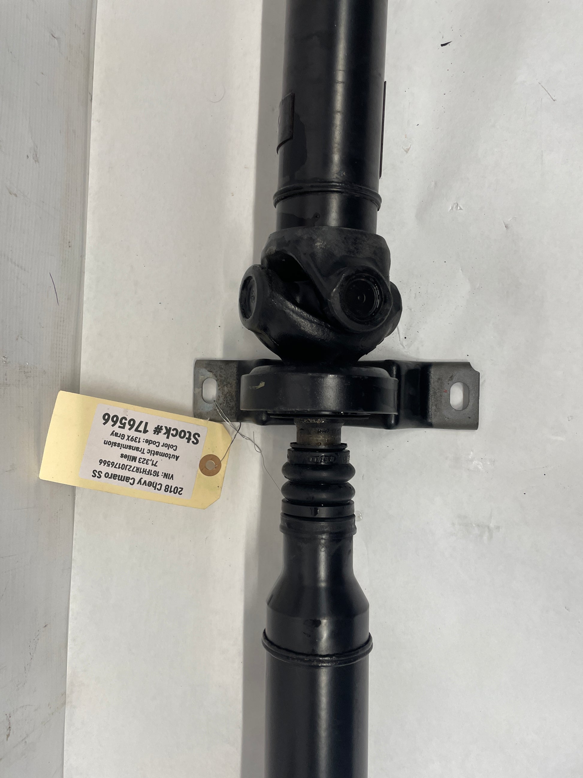 2018 Chevy Camaro SS Driveshaft Drive Shaft Line OEM - Day's Parts Yard