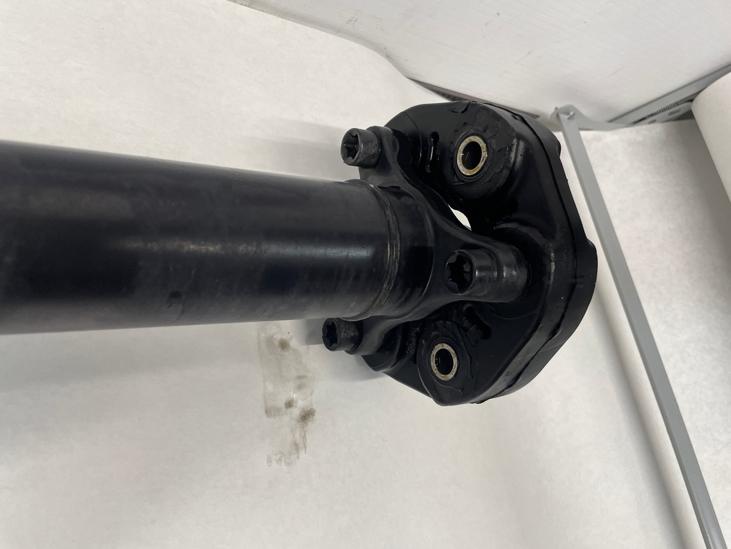 2018 Chevy Camaro SS Driveshaft Drive Shaft Line OEM - Day's Parts Yard