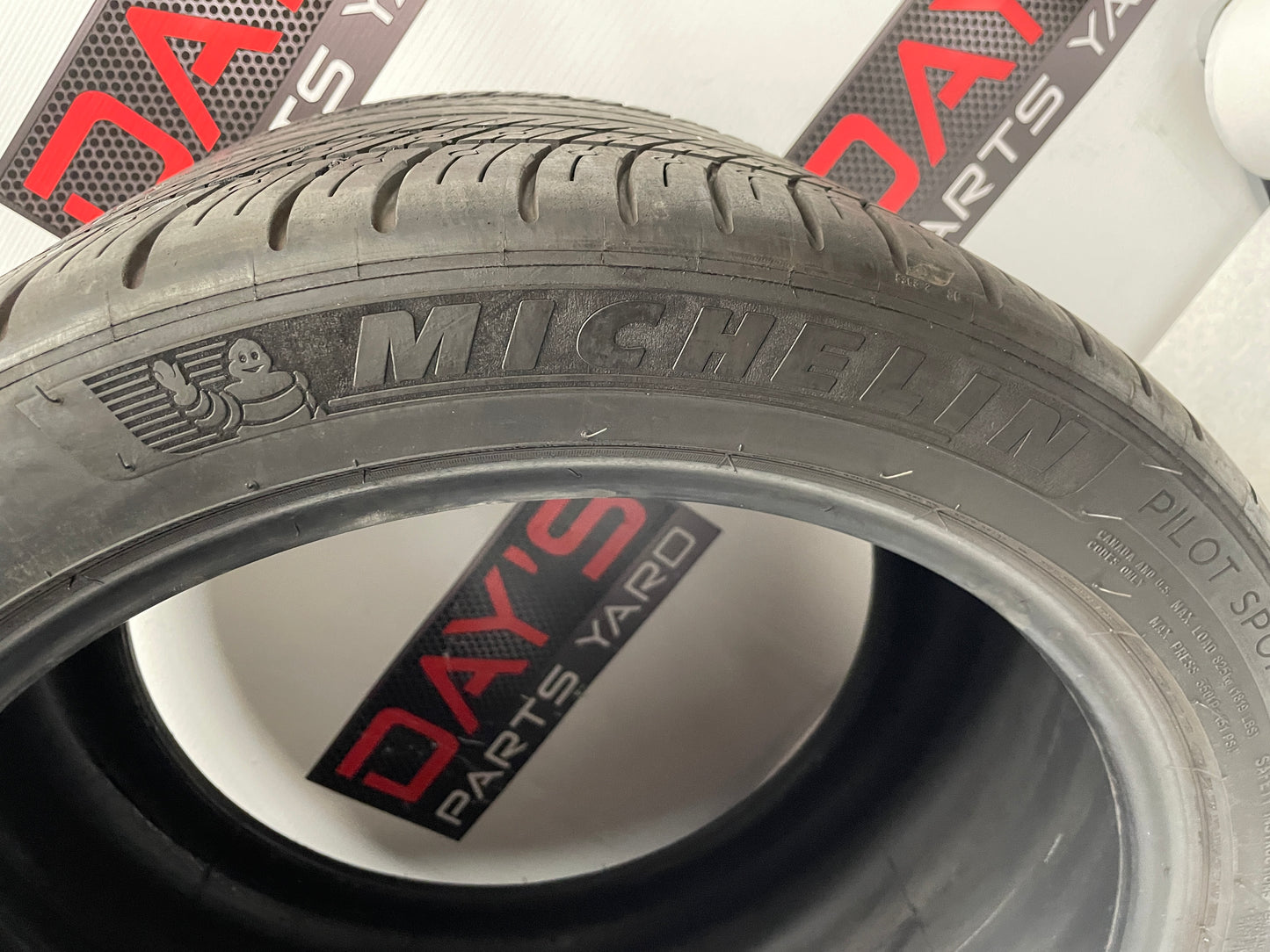 325/30ZR19 Michelin Pilot Sport All Season 4 ZP Set of 2