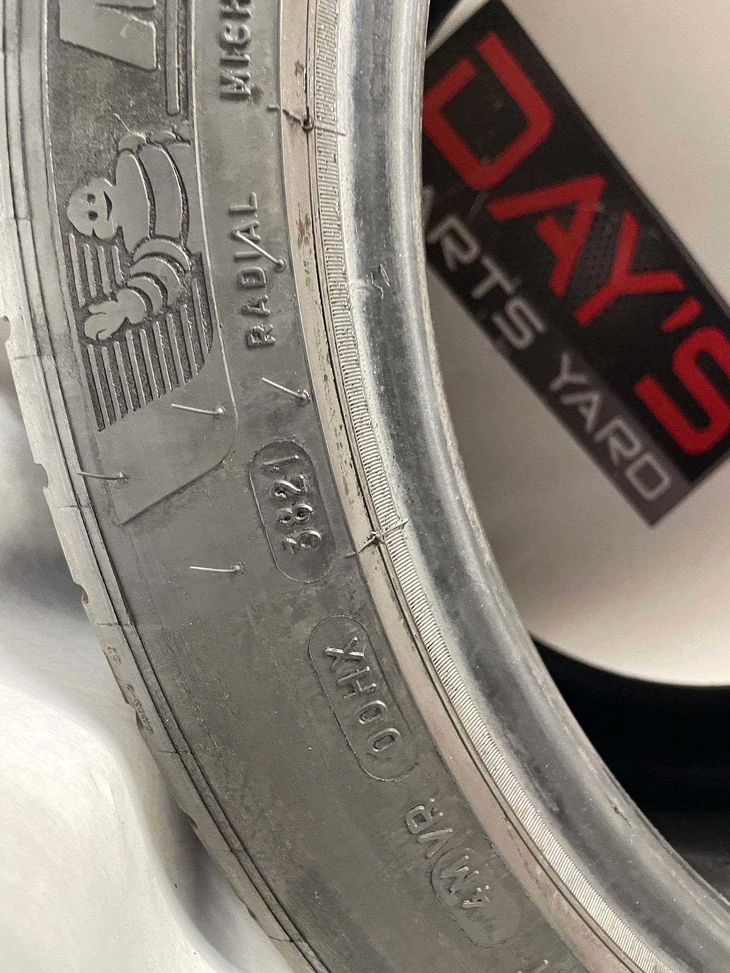 325/30ZR19 Michelin Pilot Sport All Season 4 ZP Set of 2