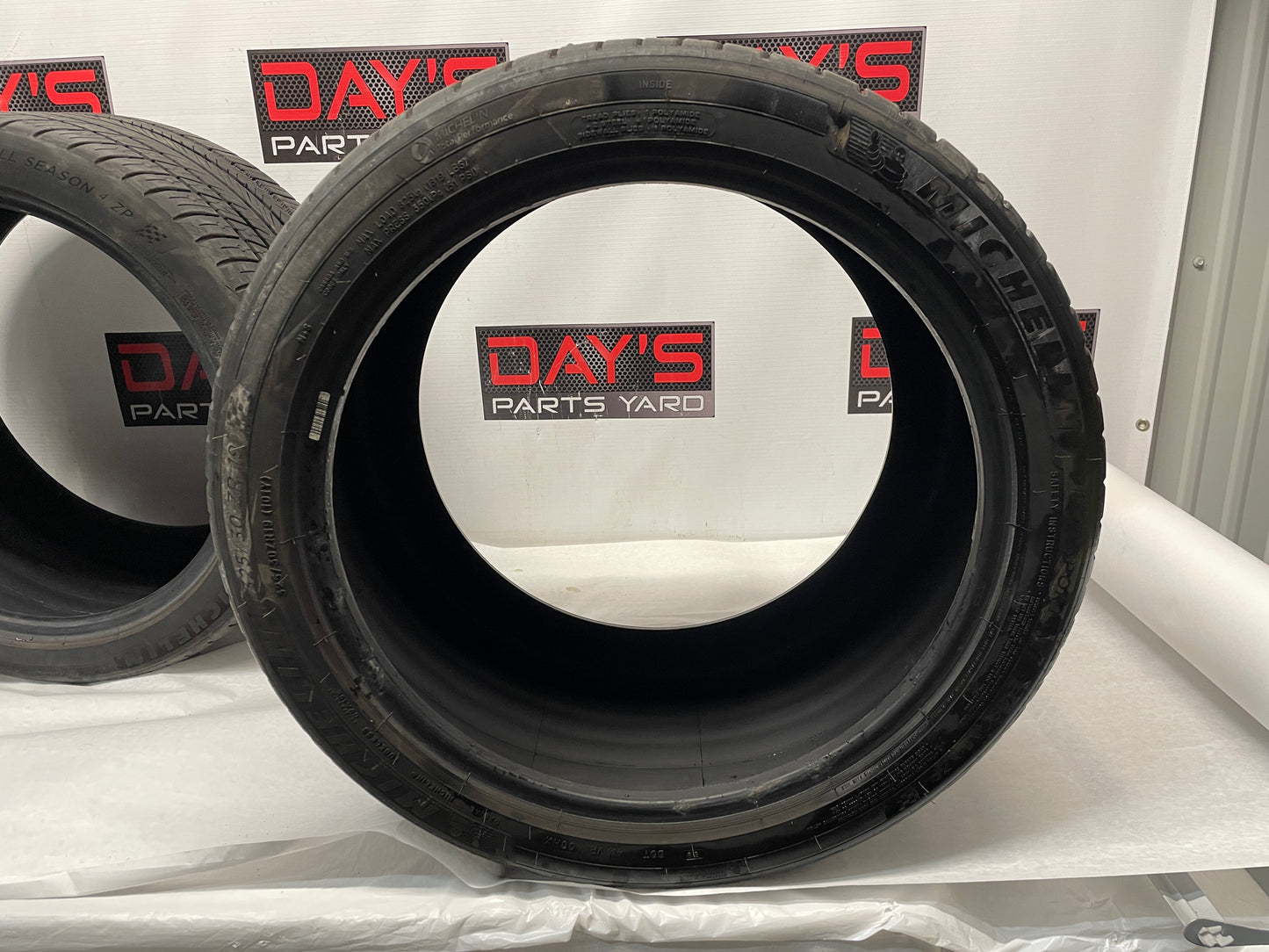 325/30ZR19 Michelin Pilot Sport All Season 4 ZP Set of 2