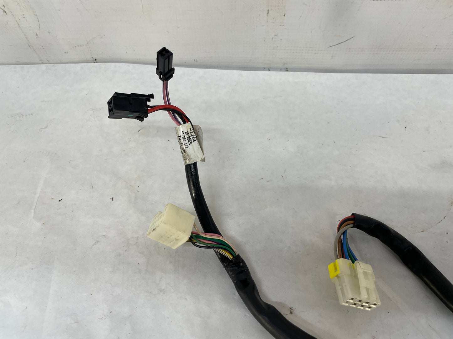 2009 Pontiac G8 LH Driver Front Seat Wire Harness OEM - Day's Parts Yard