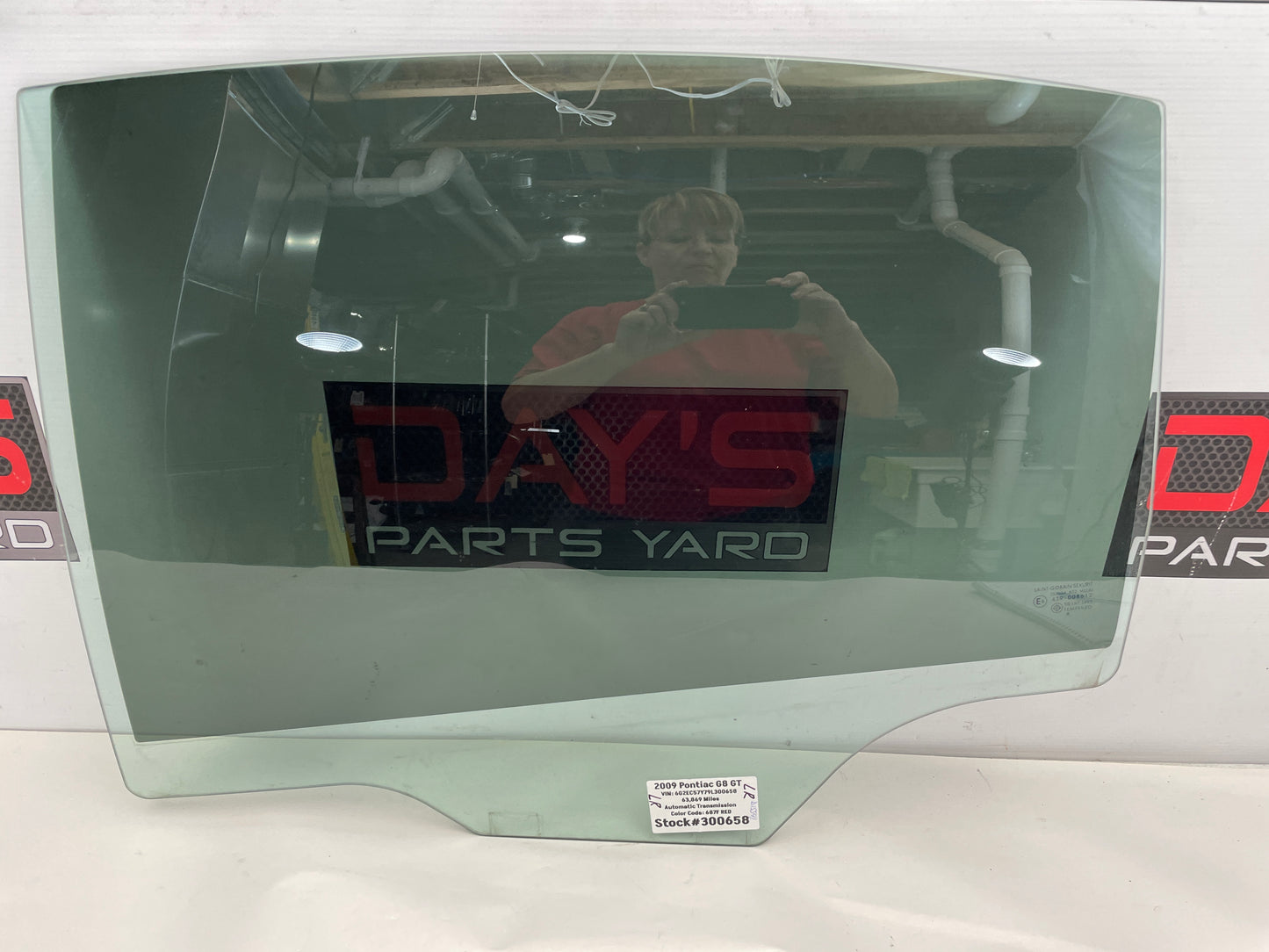 2009 Pontiac G8 GT Rear LH Driver Window Door Glass OEM - Day's Parts Yard