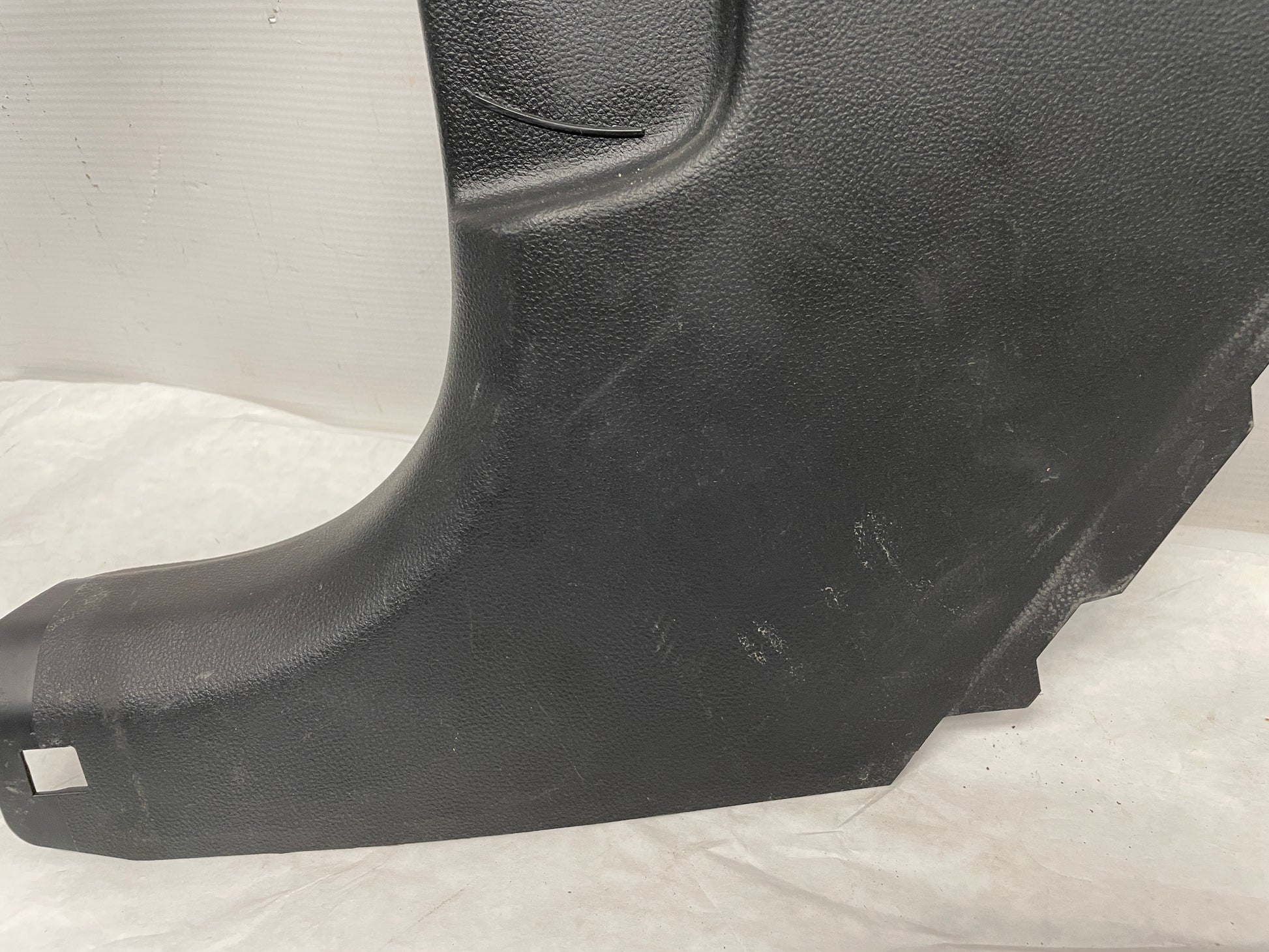 2014 Chevy SS Sedan RH & LH Kick Plate Panel Trim Sill OEM - Day's Parts Yard