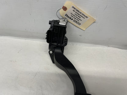 2018 Cadillac Escalade Accelerator Gas Throttle Pedal Position Sensor OEM