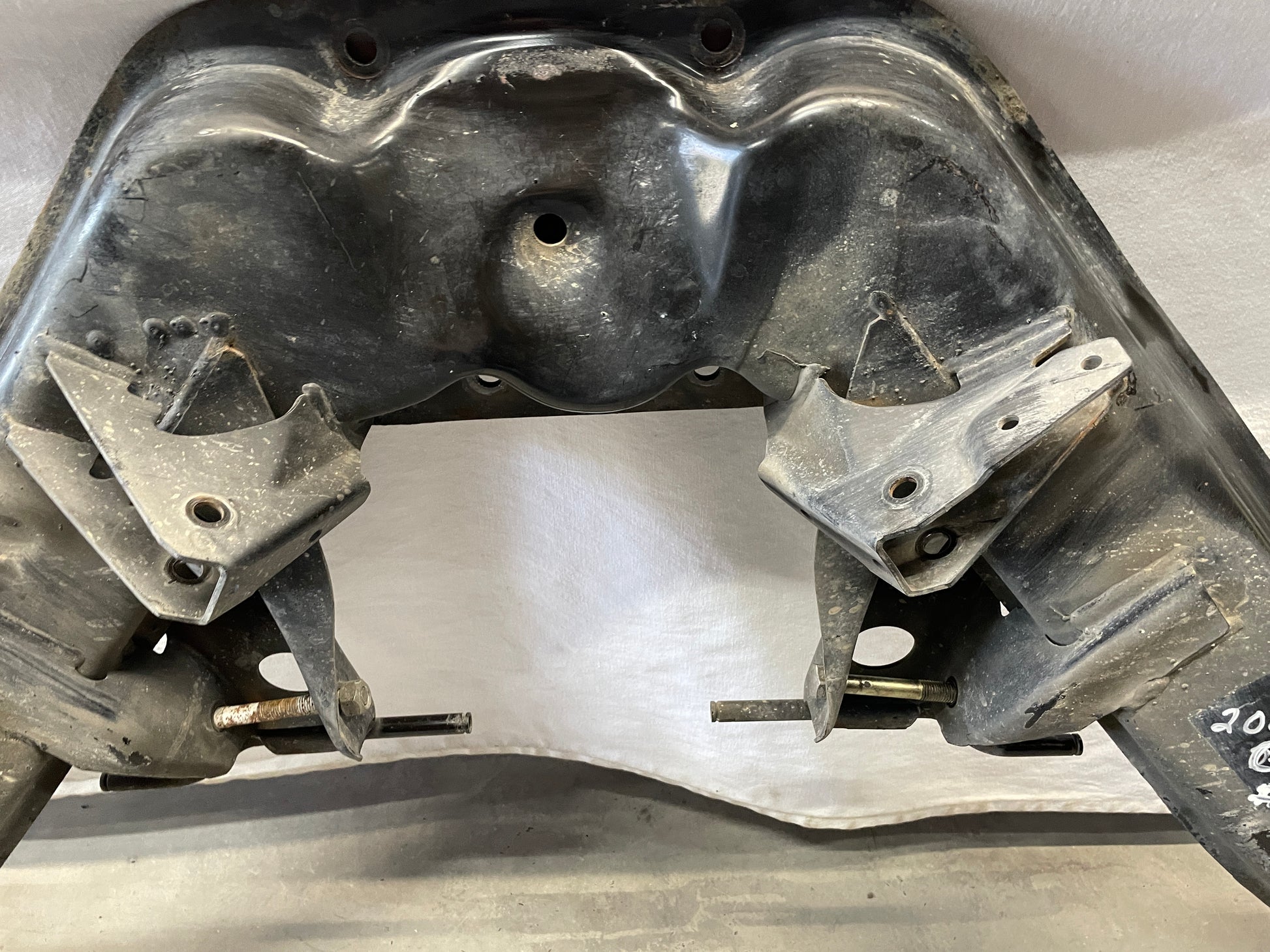 2005 Pontiac GTO Bare Rear Cradle K Member Sub Frame OEM - Day's Parts Yard