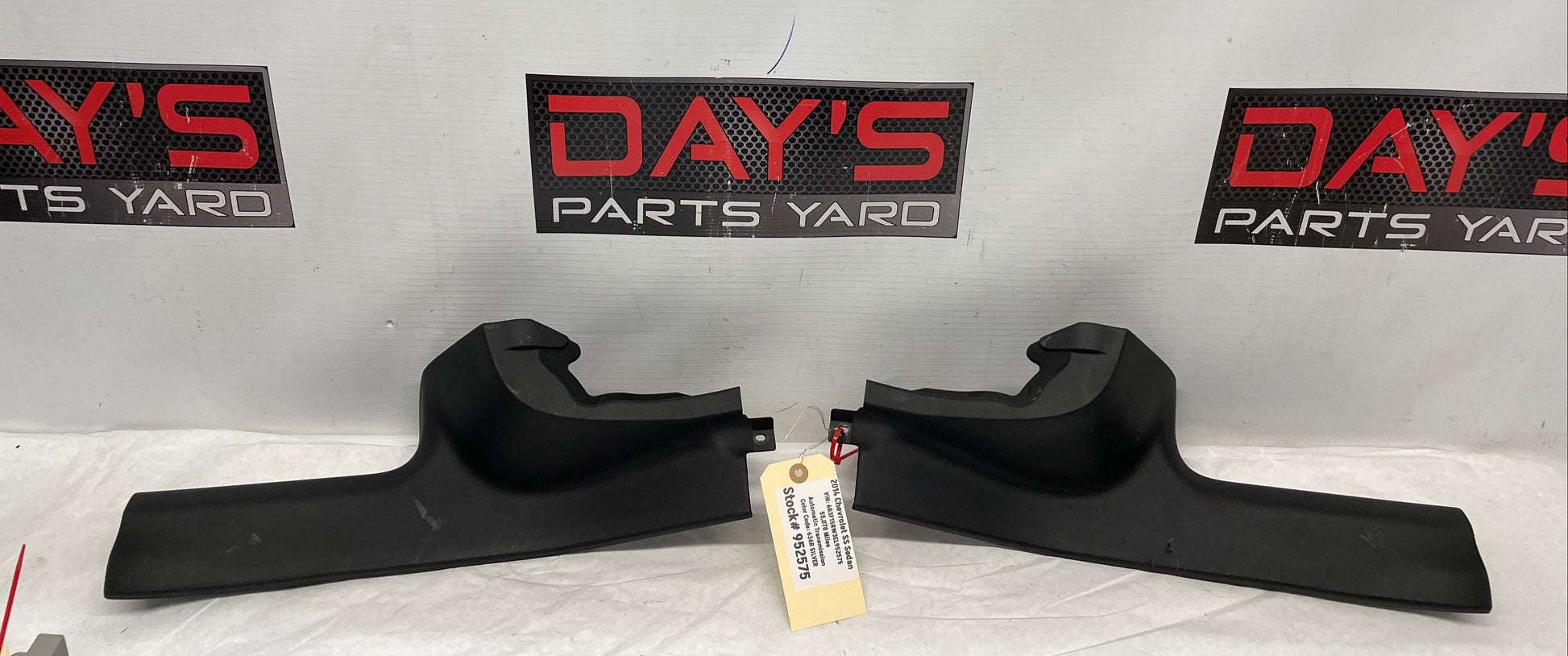 2014 Chevy SS Sedan RH & LH Rear Door interior Carpet Retainer Sill Trim OEM - Day's Parts Yard