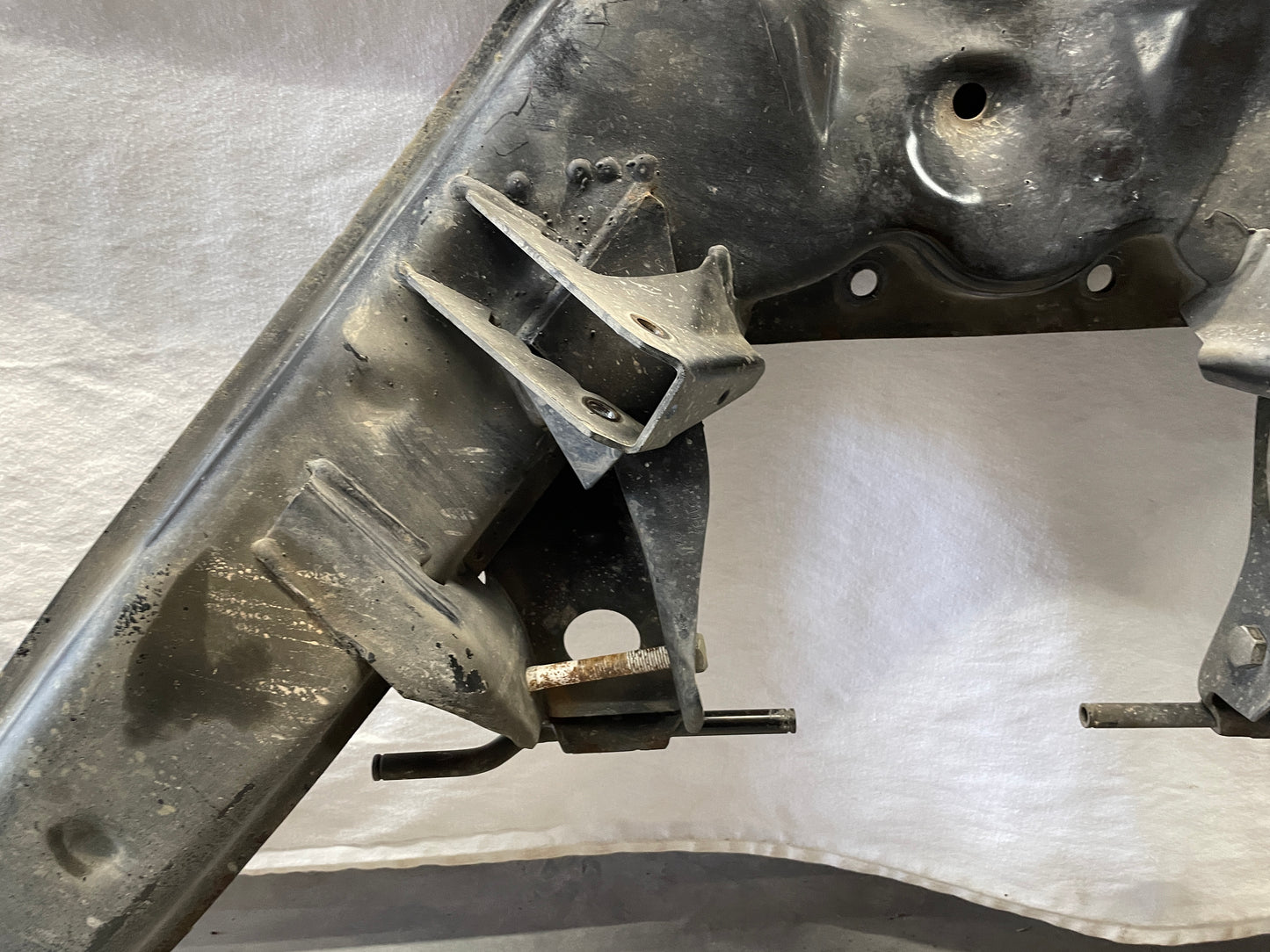 2005 Pontiac GTO Bare Rear Cradle K Member Sub Frame OEM - Day's Parts Yard