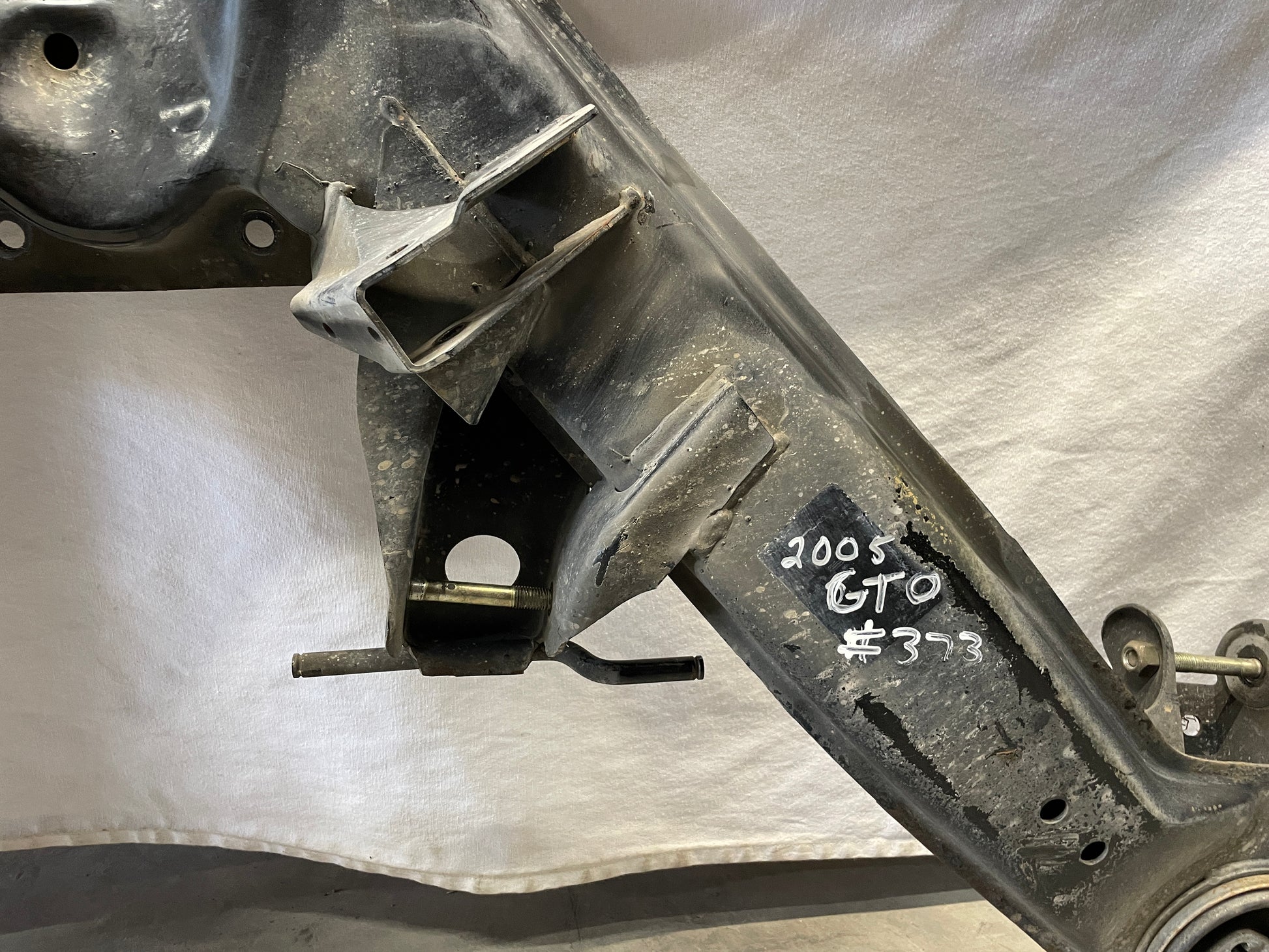 2005 Pontiac GTO Bare Rear Cradle K Member Sub Frame OEM - Day's Parts Yard