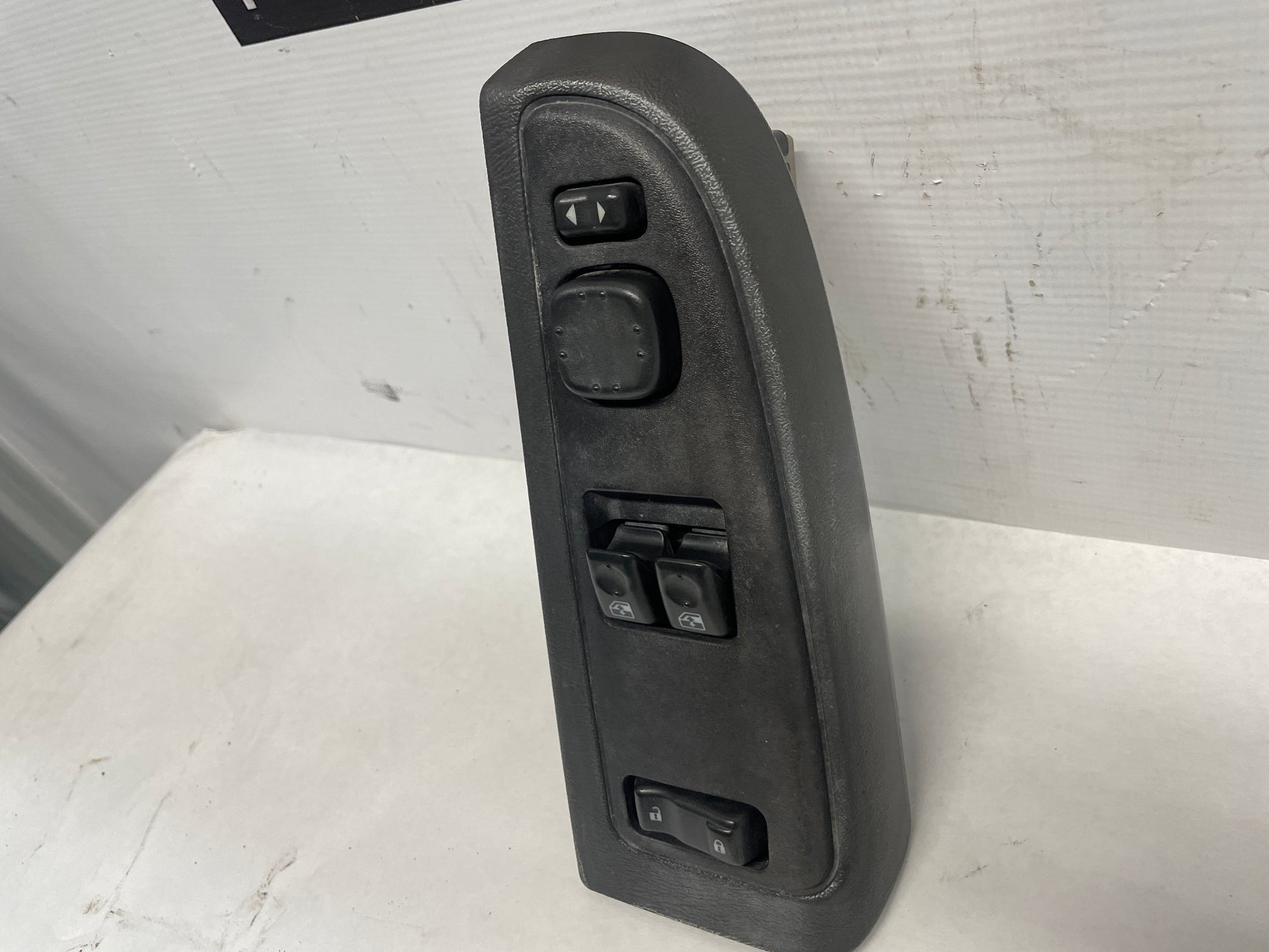 2003 Chevy Silverado C3500 LH Driver Power Window & Door Lock Switch OEM - Day's Parts Yard
