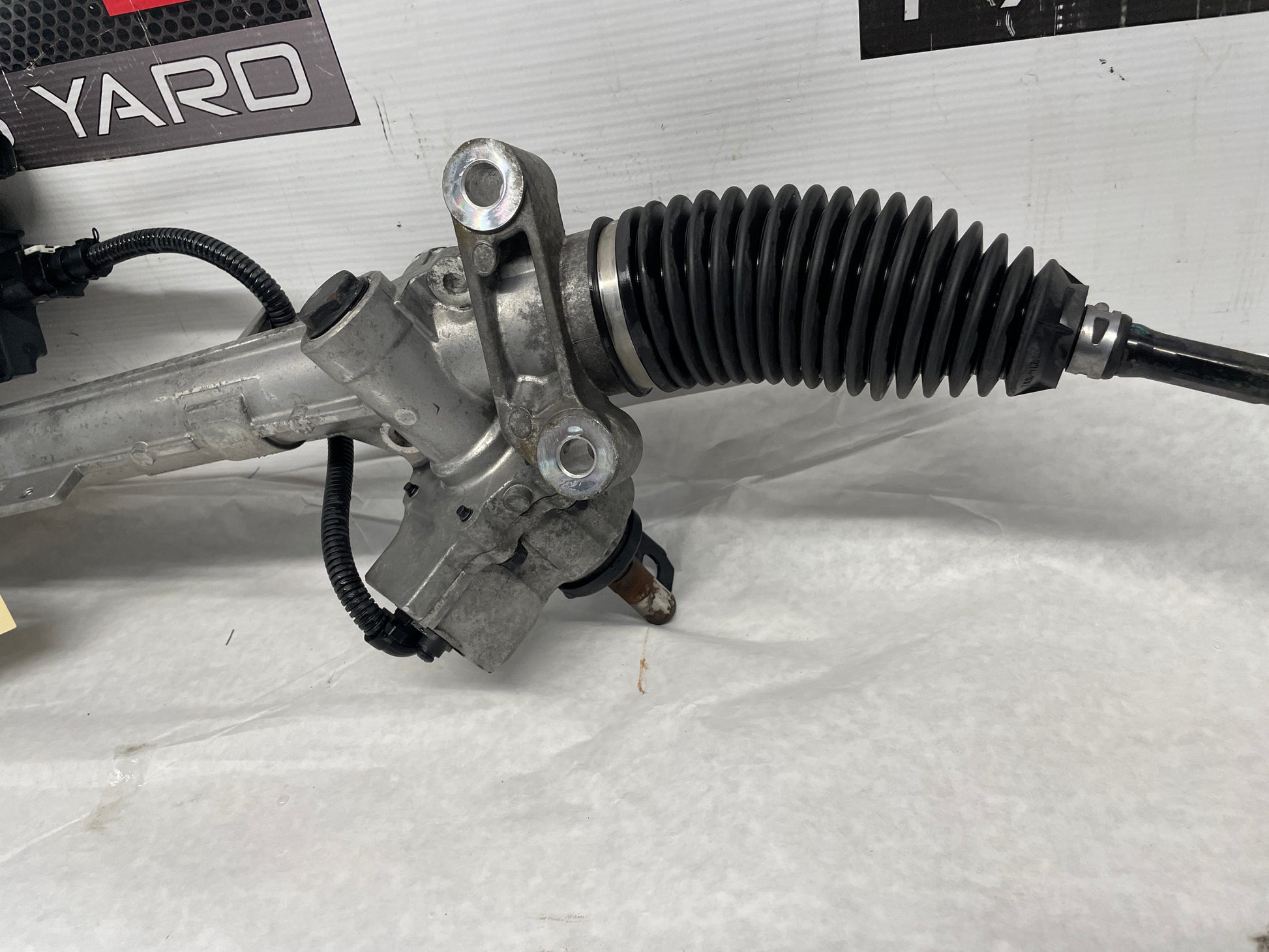 2014 Chevy SS Sedan Electric Power Rack and Pinion Steering Gear OEM - Day's Parts Yard